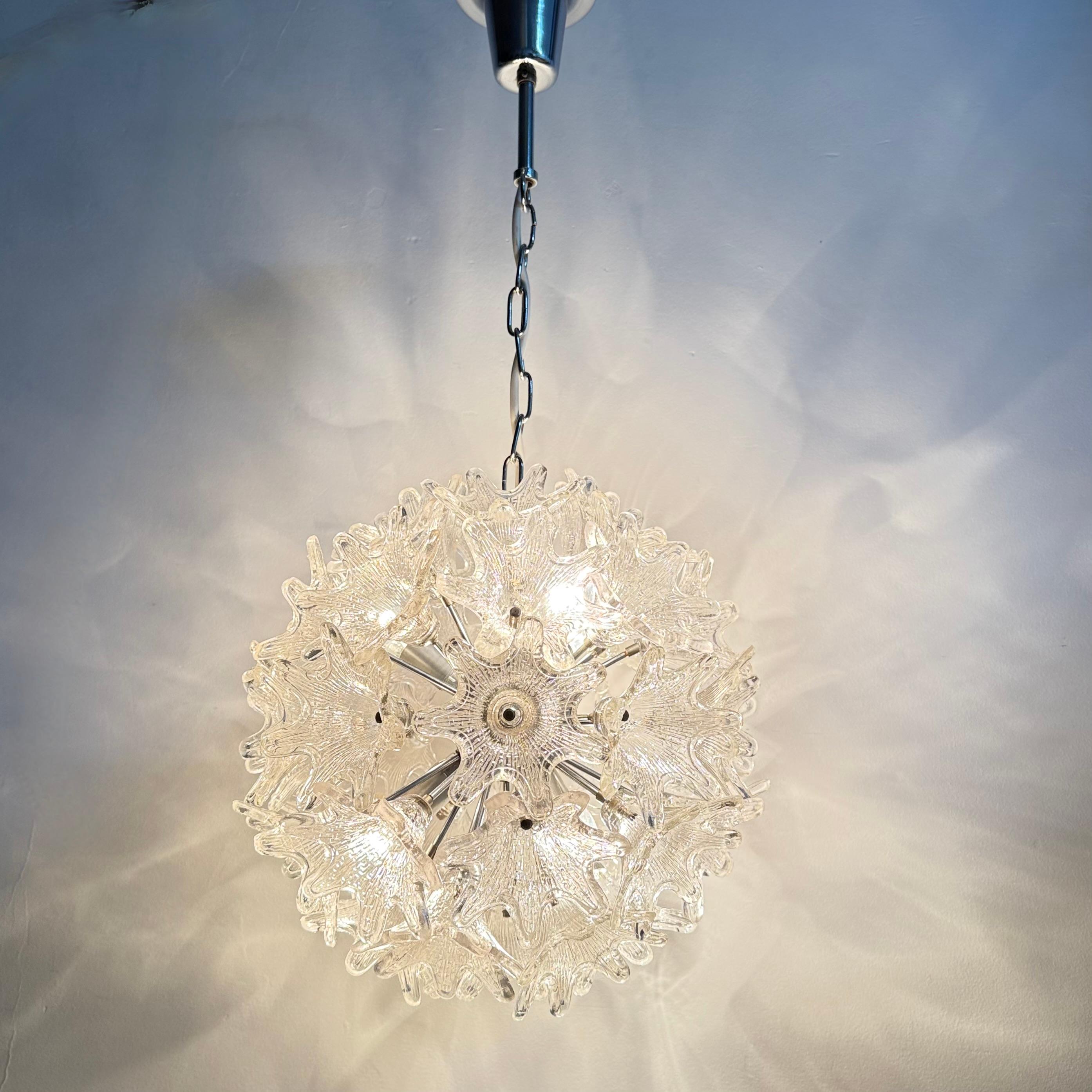 Spektakulärer Blumenleuchter aus Murano-Glas von Venini für VeArt, Italien 1970er Jahre (Ende des 20. Jahrhunderts) im Angebot