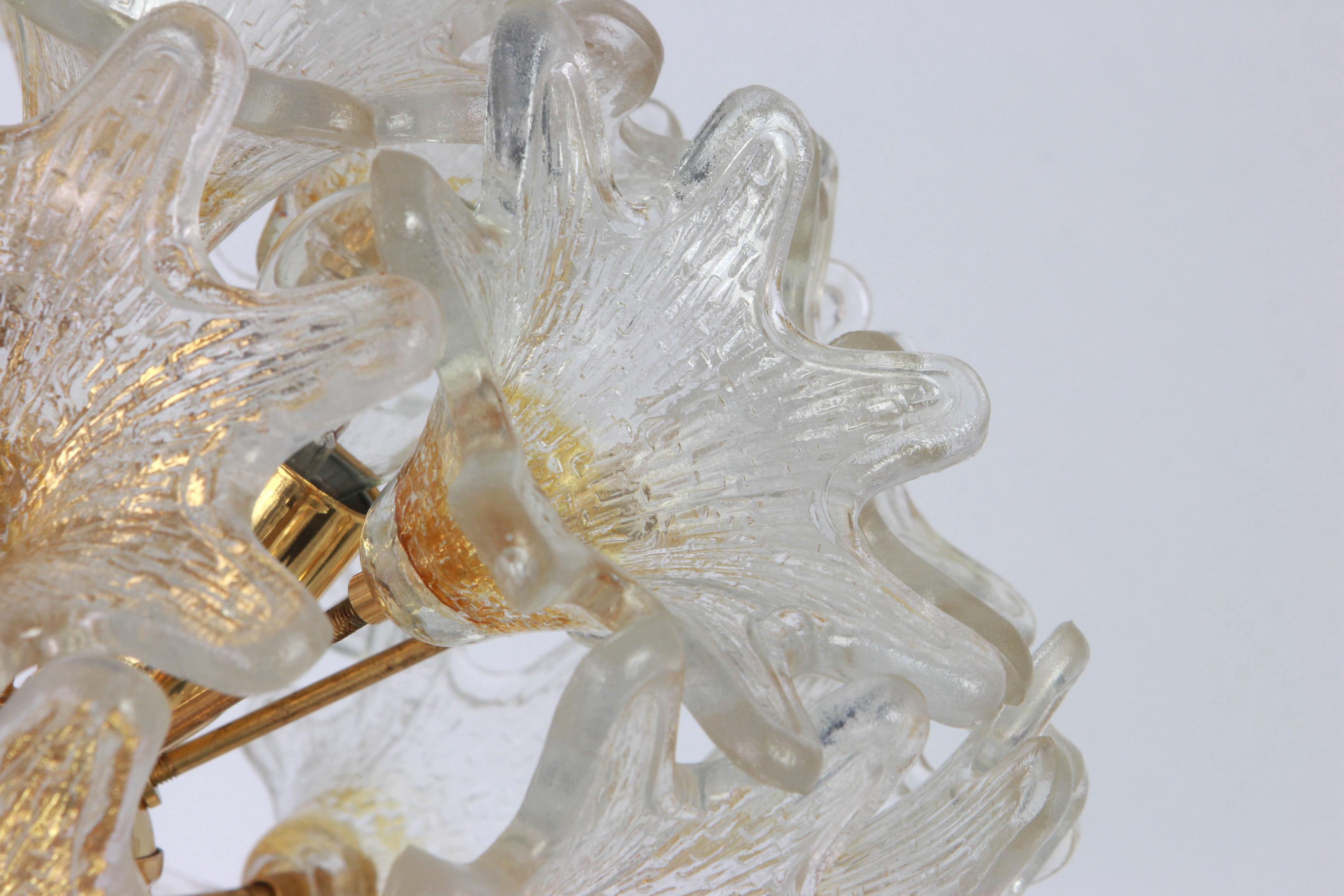 Mid-Century Modern Spectacular Murano Glass Sunburst Flower Chandelier by Venini VeArt, Italy 1970s For Sale