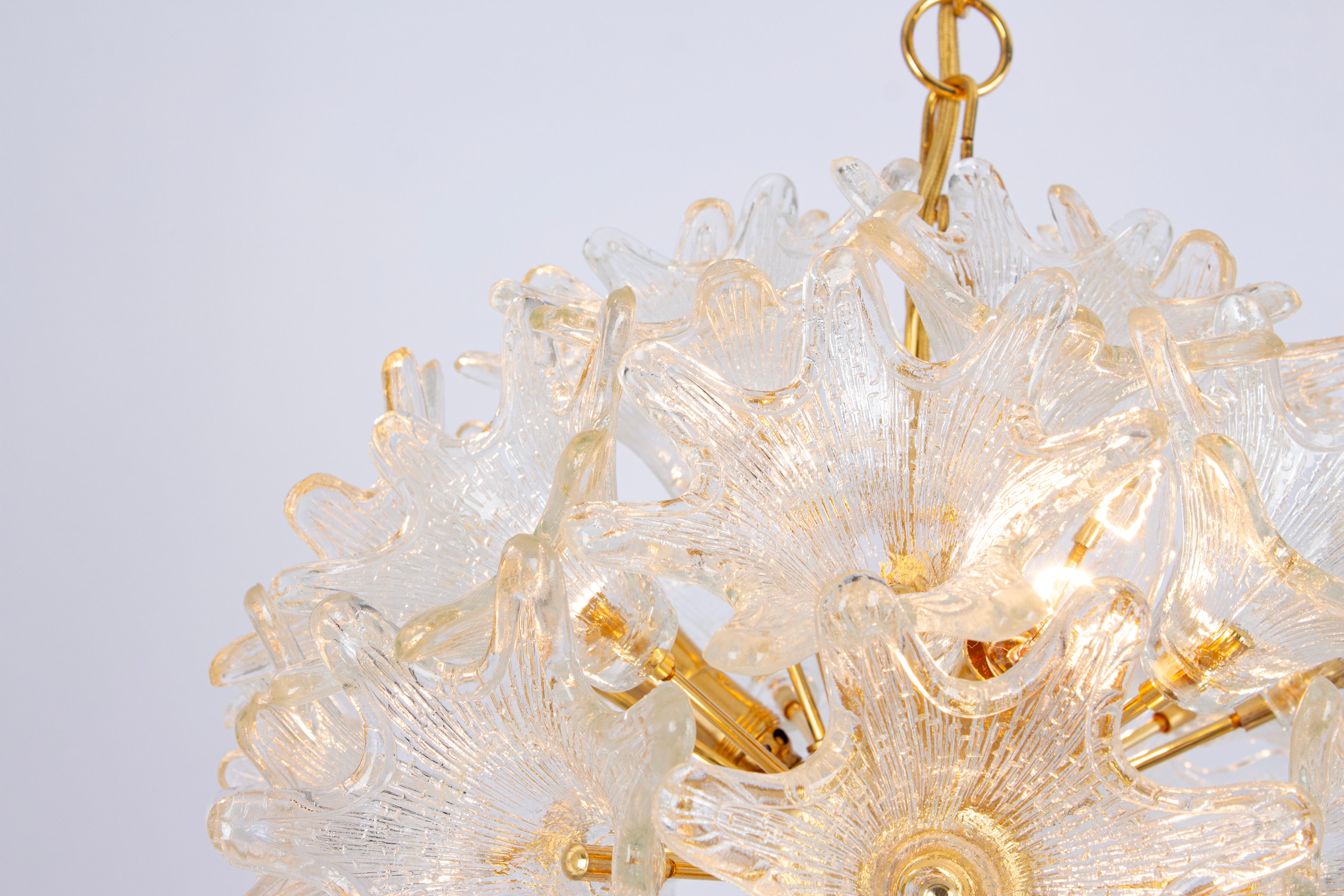 Late 20th Century Spectacular Murano Glass Sunburst Flower Chandelier by Venini VeArt, Italy 1970s For Sale