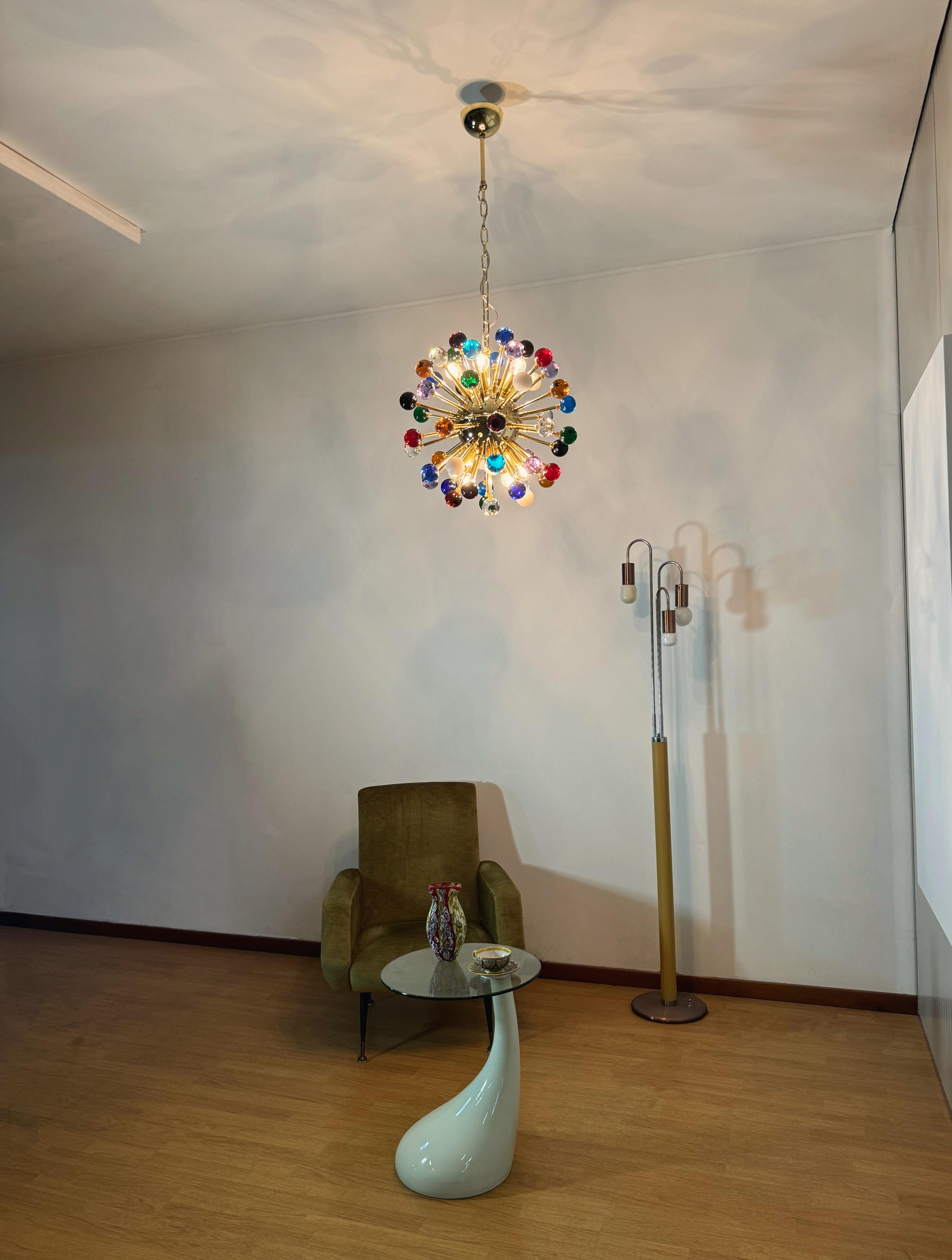 Spektakulärer Sputnik-Kronleuchter aus mehrfarbigem Muranoglas - 51 Gläser (Glaskunst)