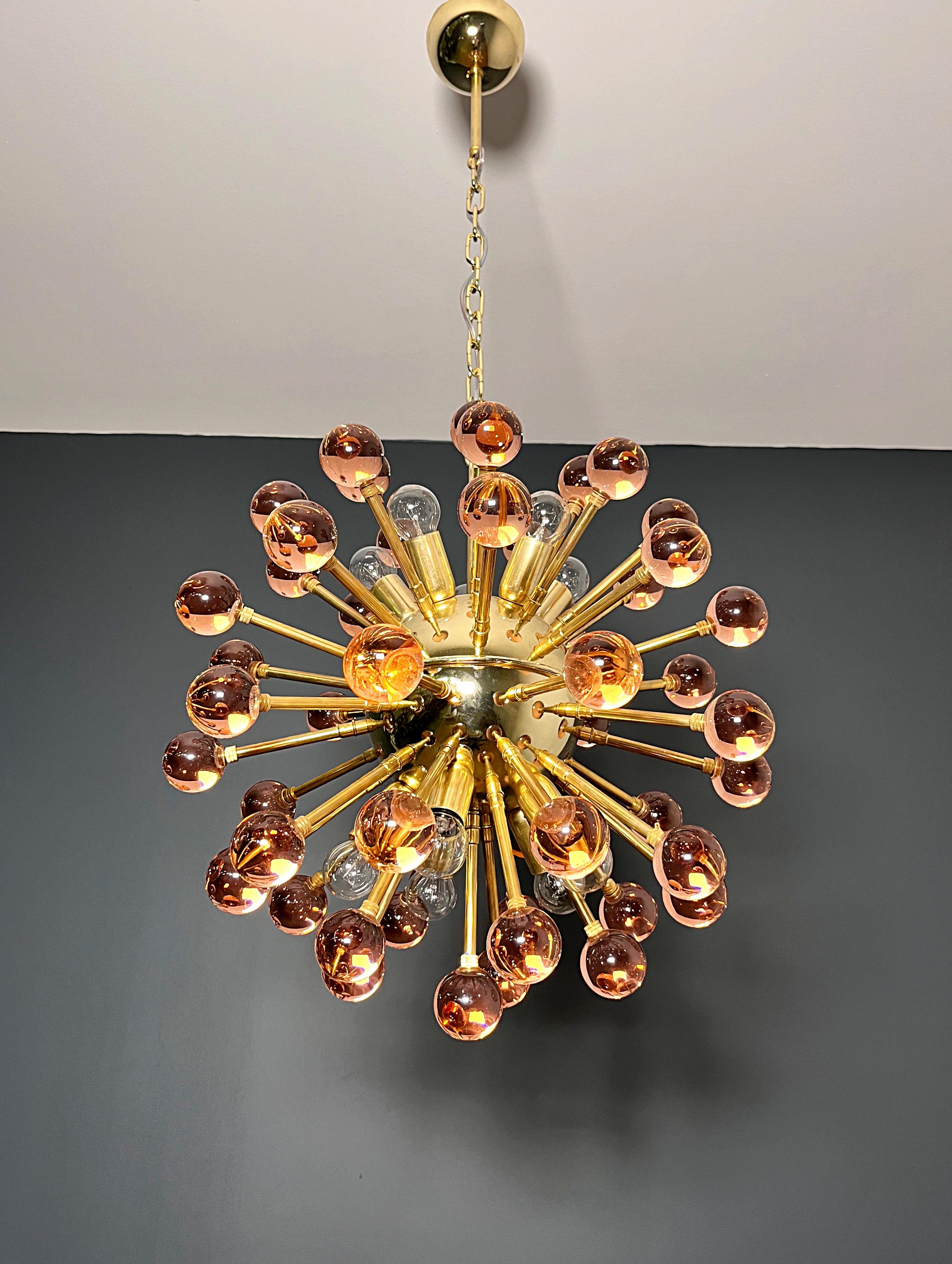 Spectacular Murano pink Glass Sputnik Chandelier - 51 glasses in vendita 2