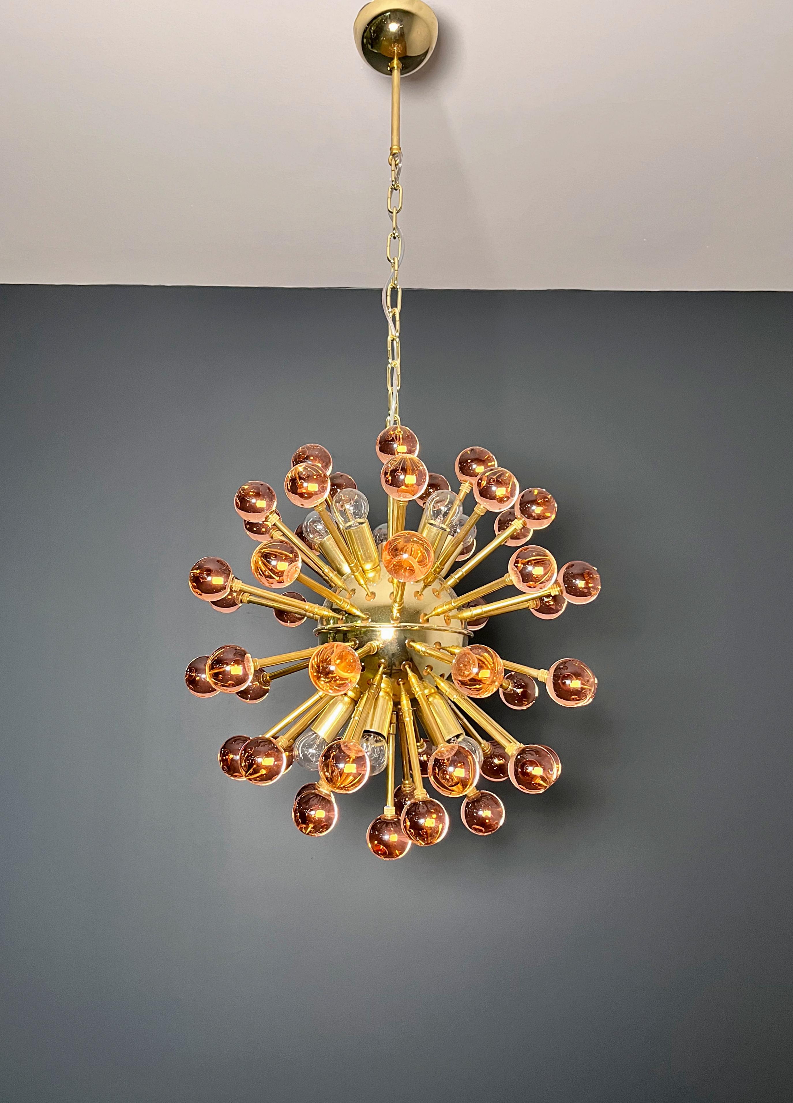 Spectacular Murano pink Glass Sputnik Chandelier - 51 glasses in vendita 3