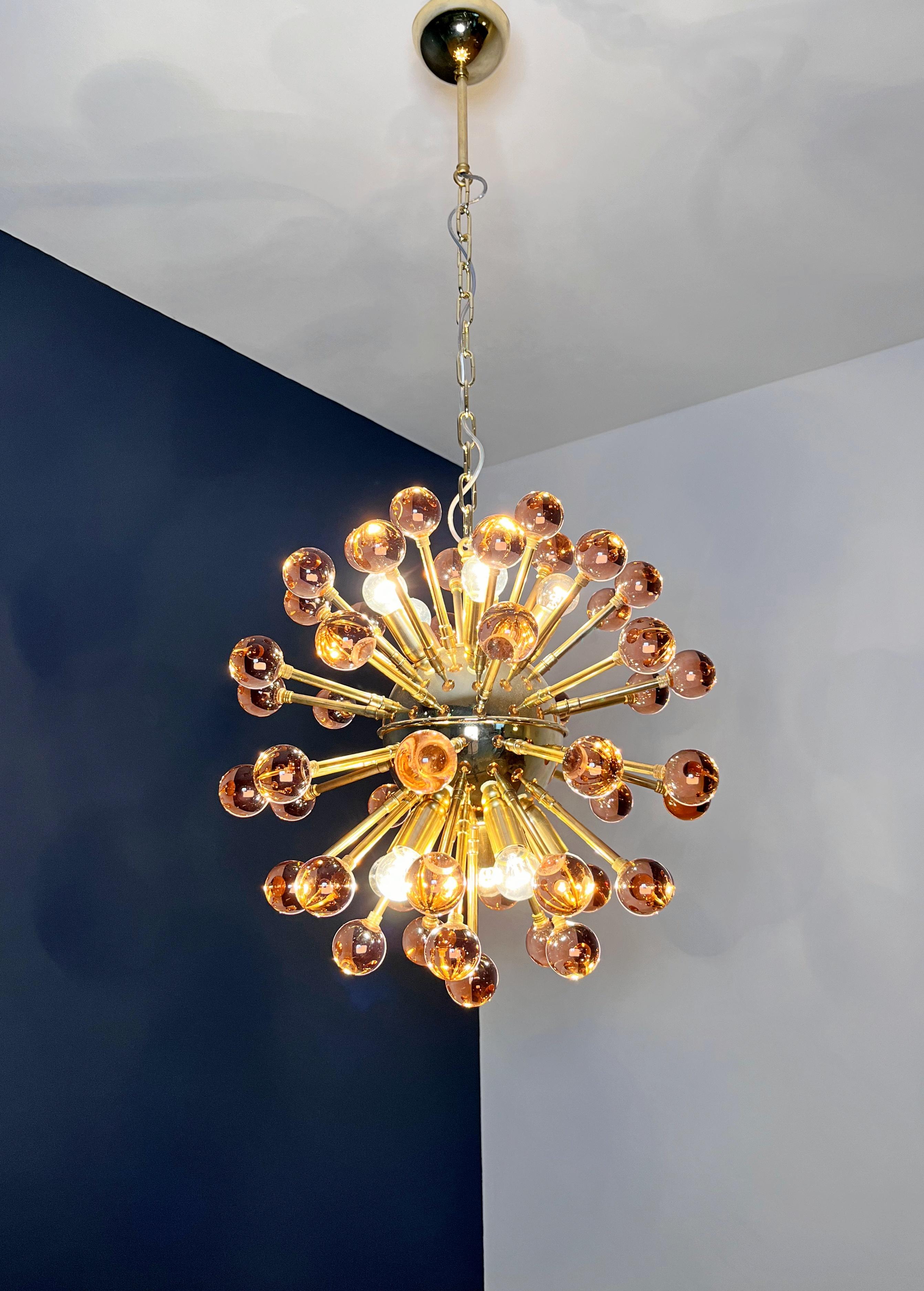 Spectacular Murano pink Glass Sputnik Chandelier - 51 glasses in vendita 10