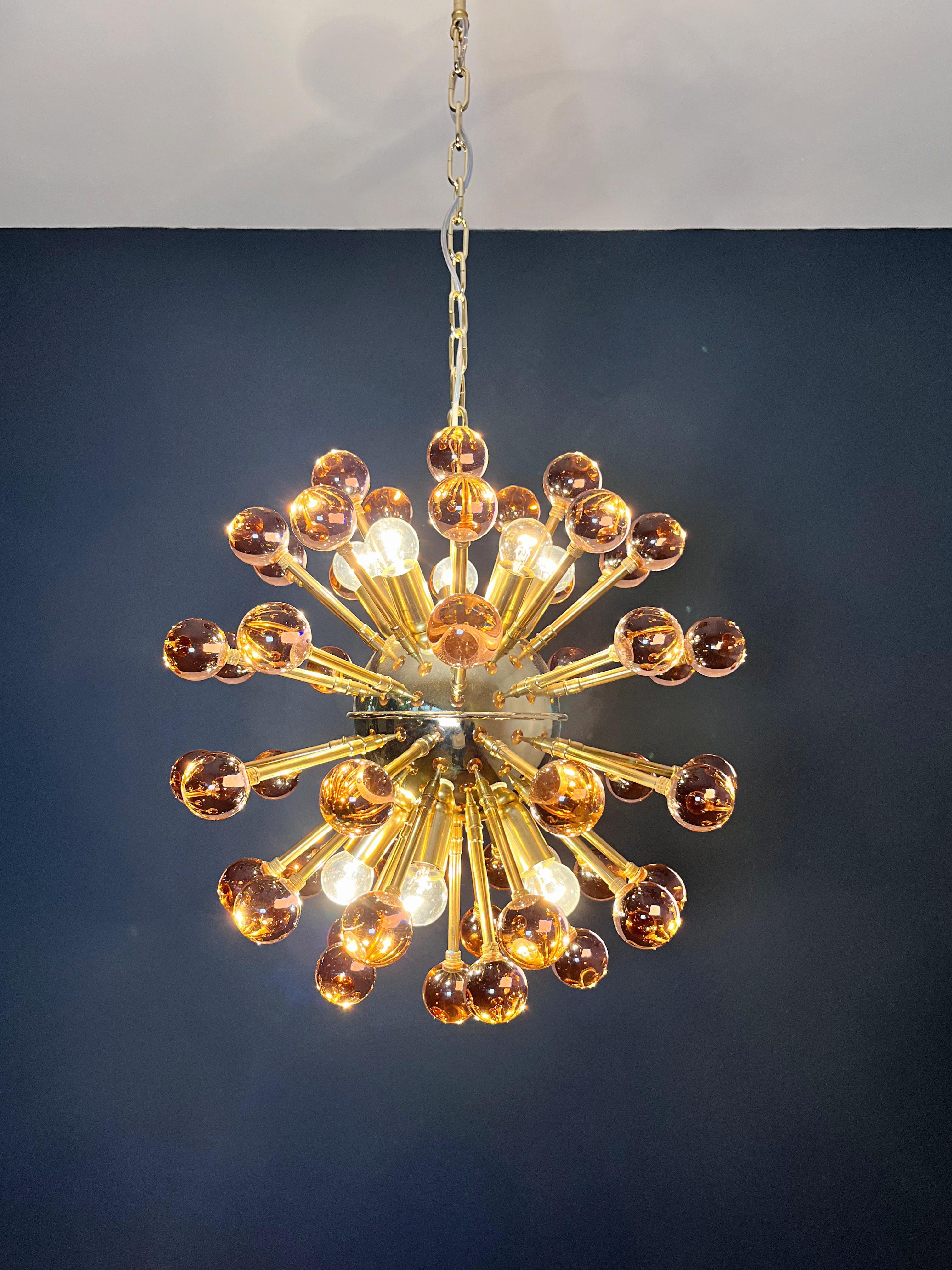 Spectacular Murano pink Glass Sputnik Chandelier - 51 glasses in vendita 11
