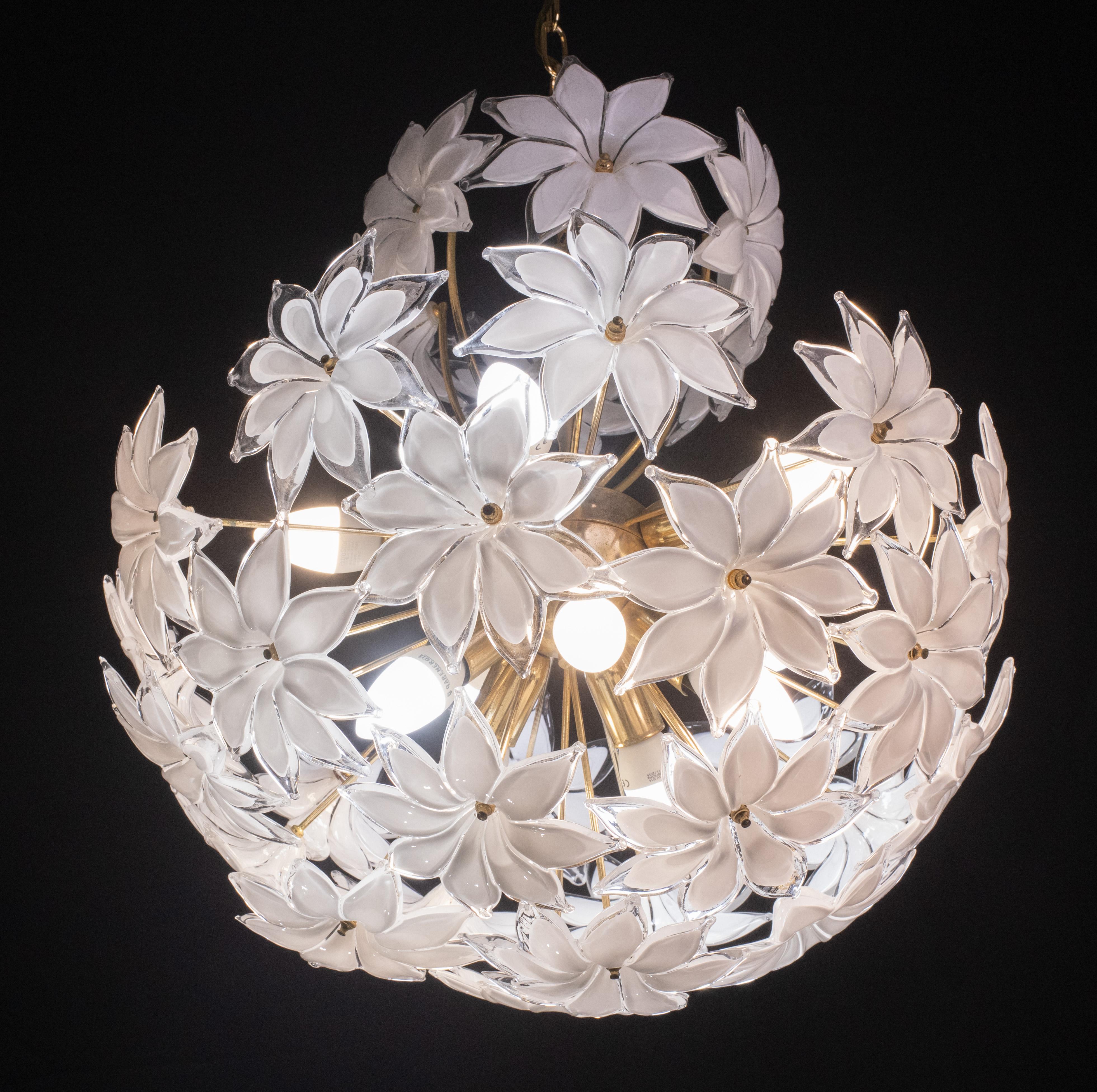 Murano Glass Spectacular Murano Sputnik White Flowers, 1980s For Sale