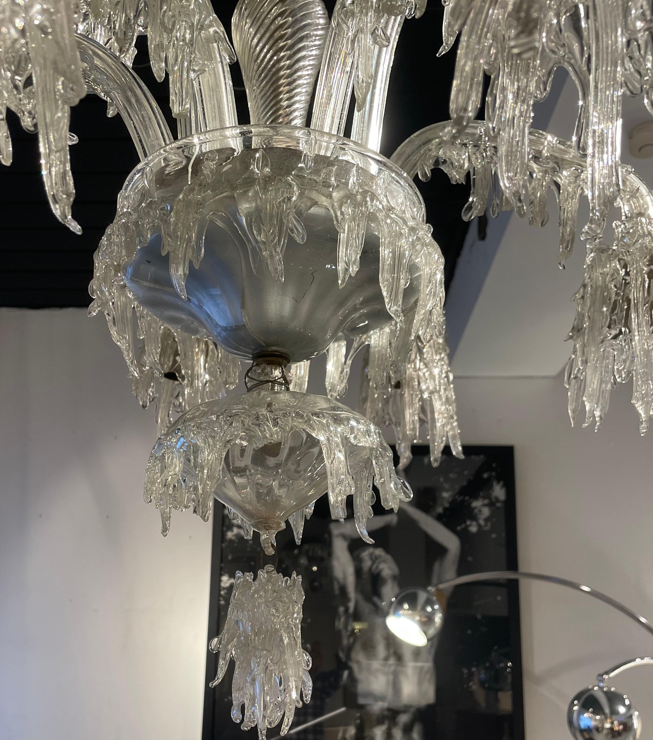 Spectaculaire lustre «talactite » de Murano attribué à Barovier - Italie 1940. en vente 3