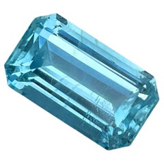 Spectacular Natural Deep Blue Aquamarine Stone 5.35 Carats Nigeria Aquamarine