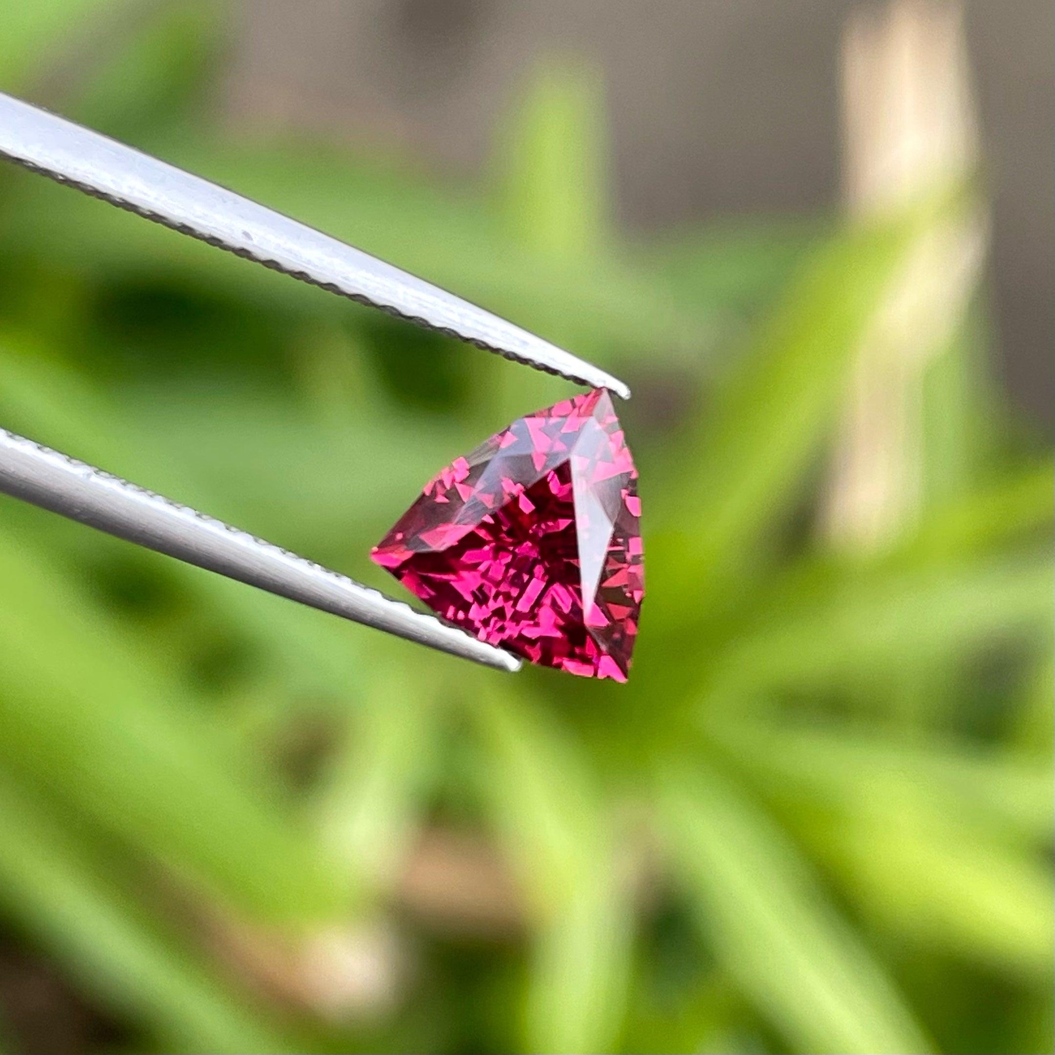 Trillion Cut Spectacular Natural Pink Garnet Gemstone 1.65 Carats Malawi Garnet For Jewelry  For Sale