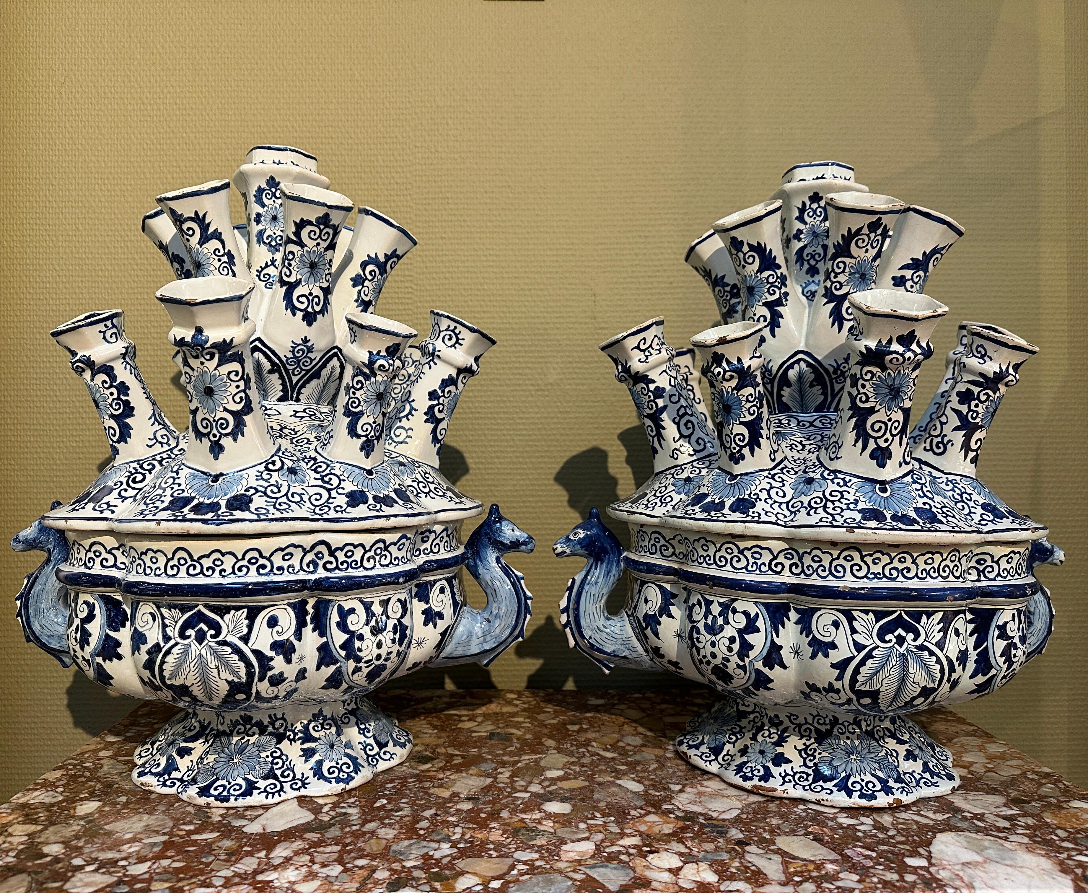 Spectacular Pair Large Round Tulip Vases or Tulipieres, 19th Century In Good Condition For Sale In AMSTERDAM, NH