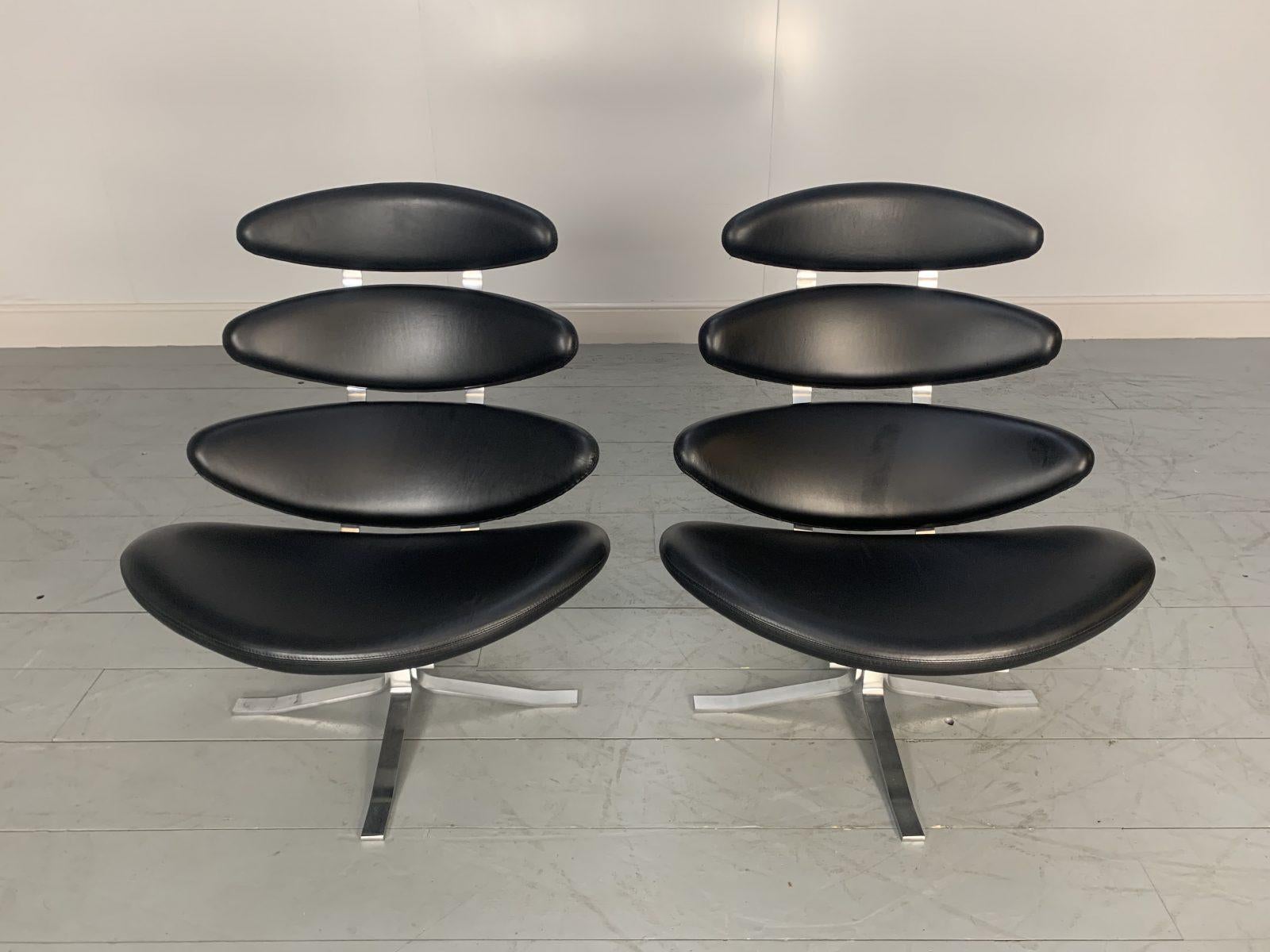 Contemporary Spectacular Pair of Erik Jorgensen “Corona” EJ5 Chairs in Black “Apache” Leather For Sale