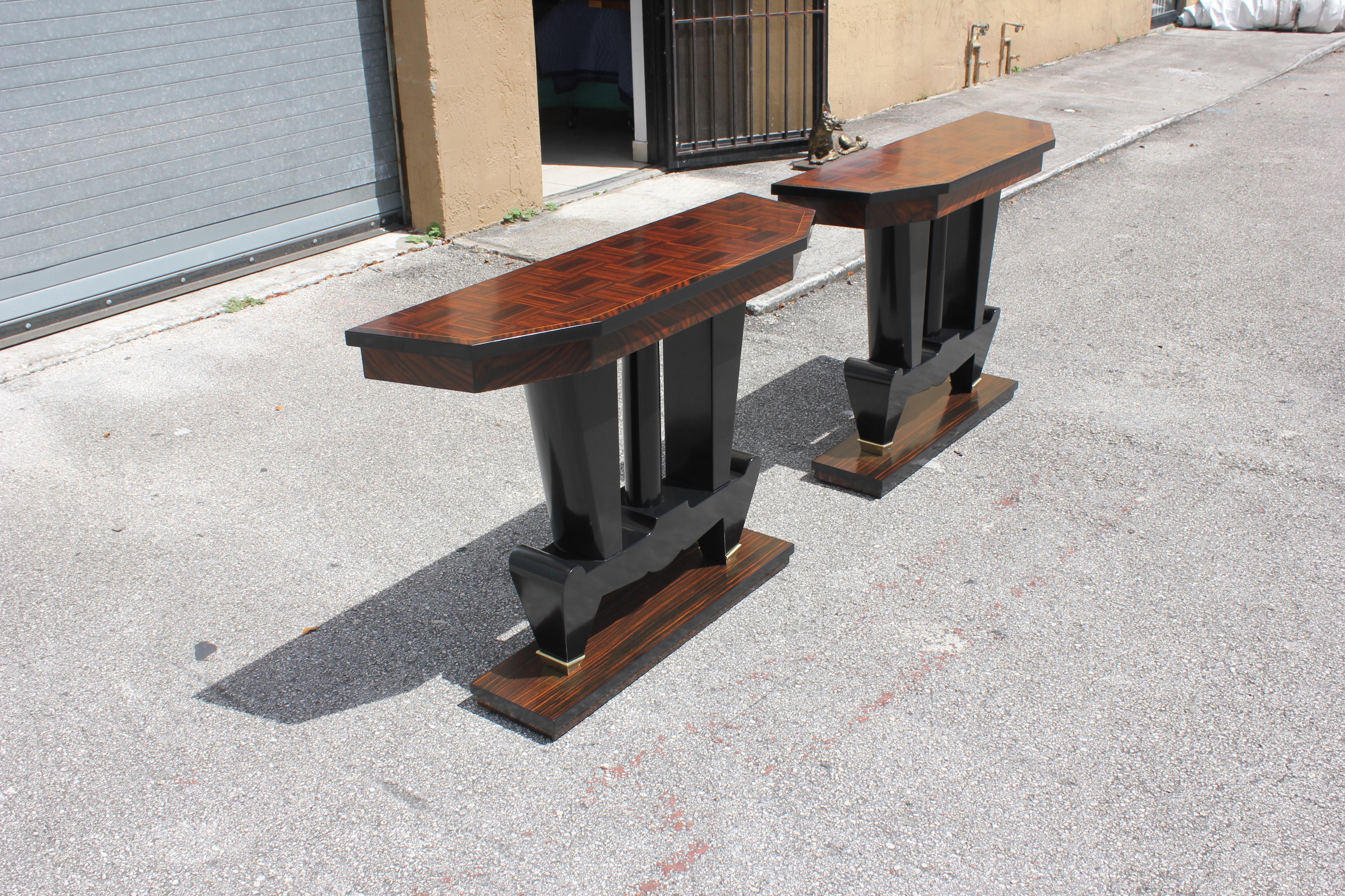 Spectacular Pair of French Art Deco Macassar Ebony Console Tables, circa 1940s 6
