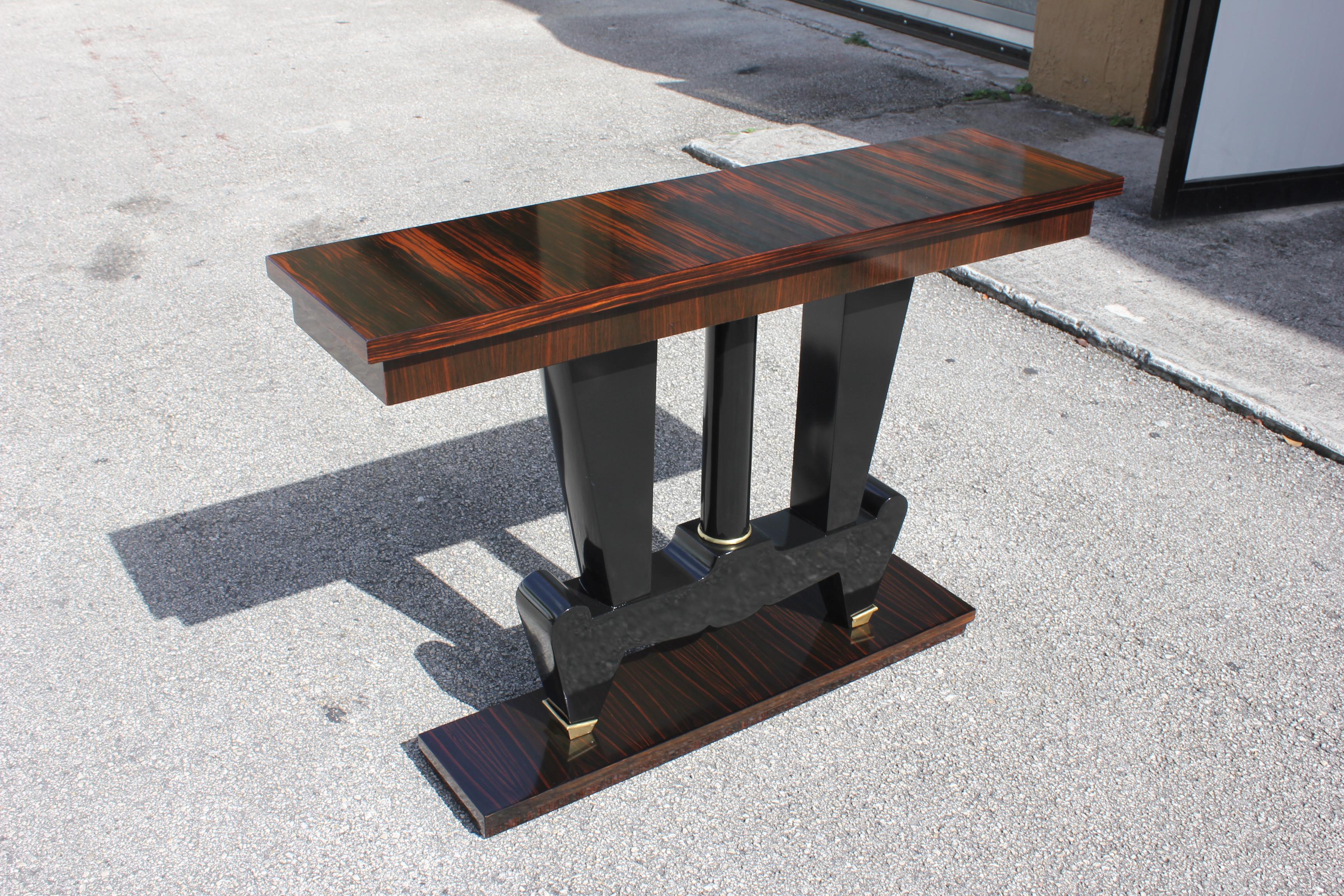 Spectacular Pair of French Art Deco Macassar Ebony Console Tables, circa 1940s 12