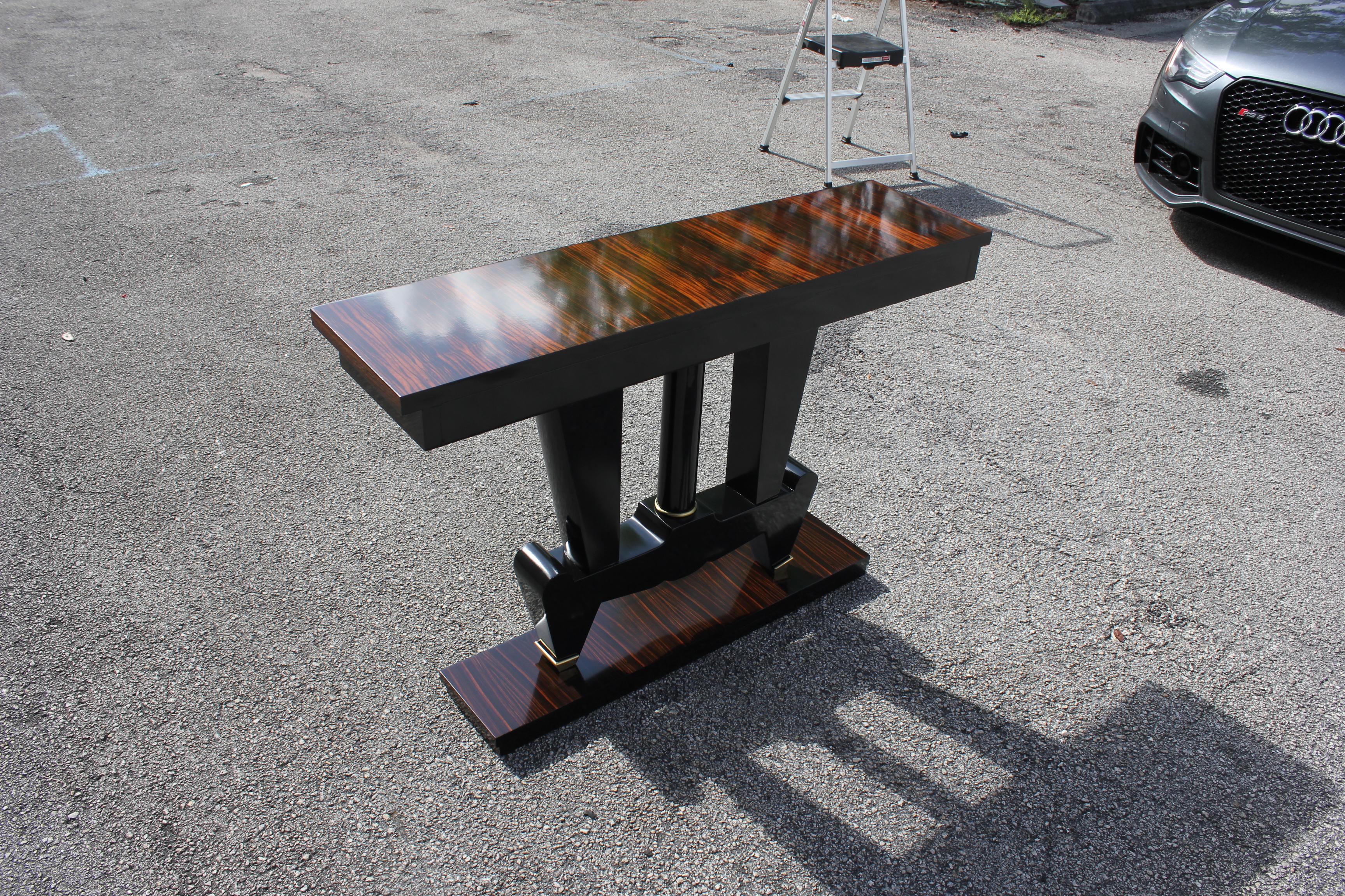 Spectacular Pair of French Art Deco Macassar Ebony Console Tables, circa 1940s 14