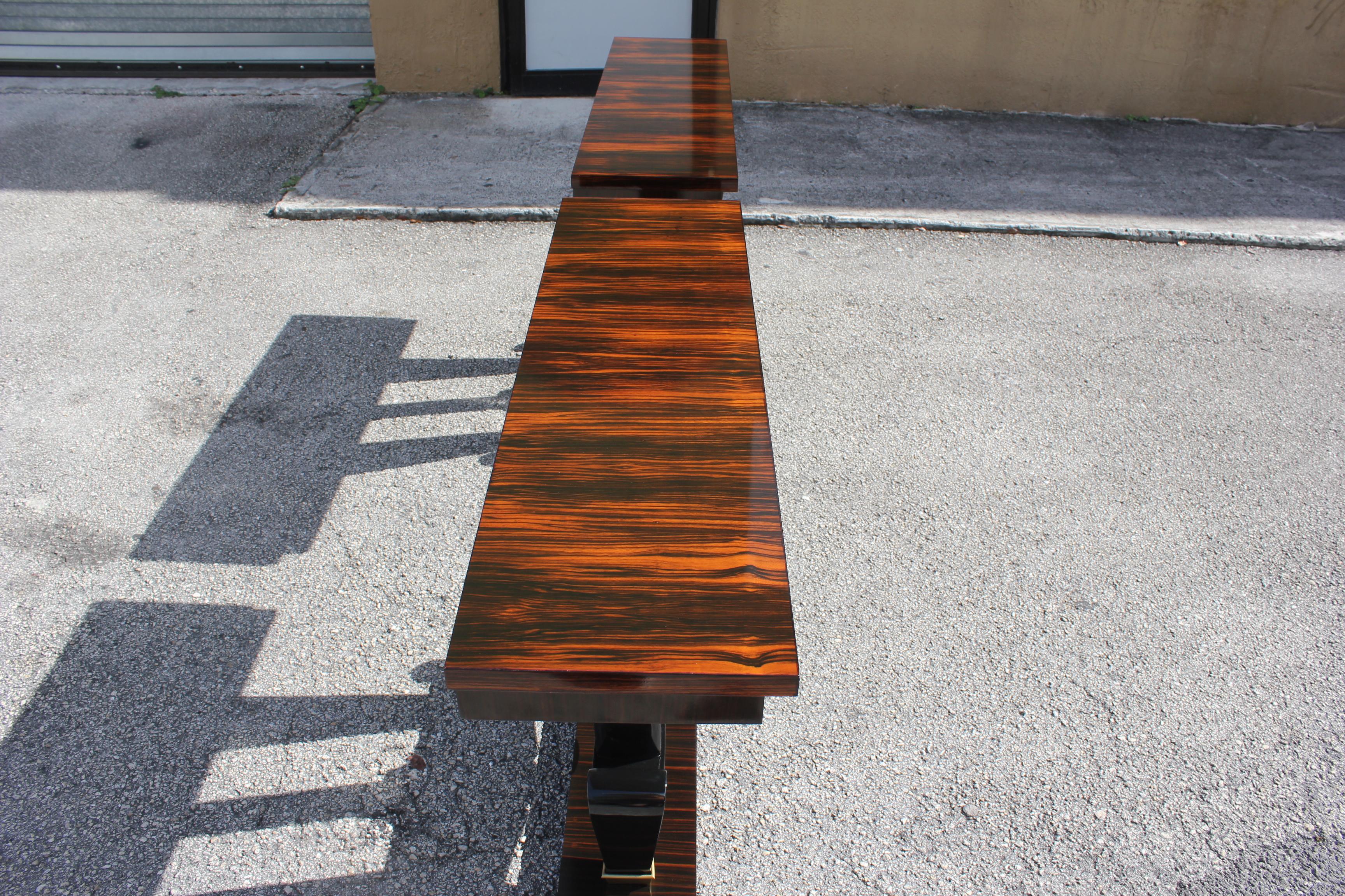 Spectacular Pair of French Art Deco Macassar Ebony Console Tables, circa 1940s In Excellent Condition In Hialeah, FL