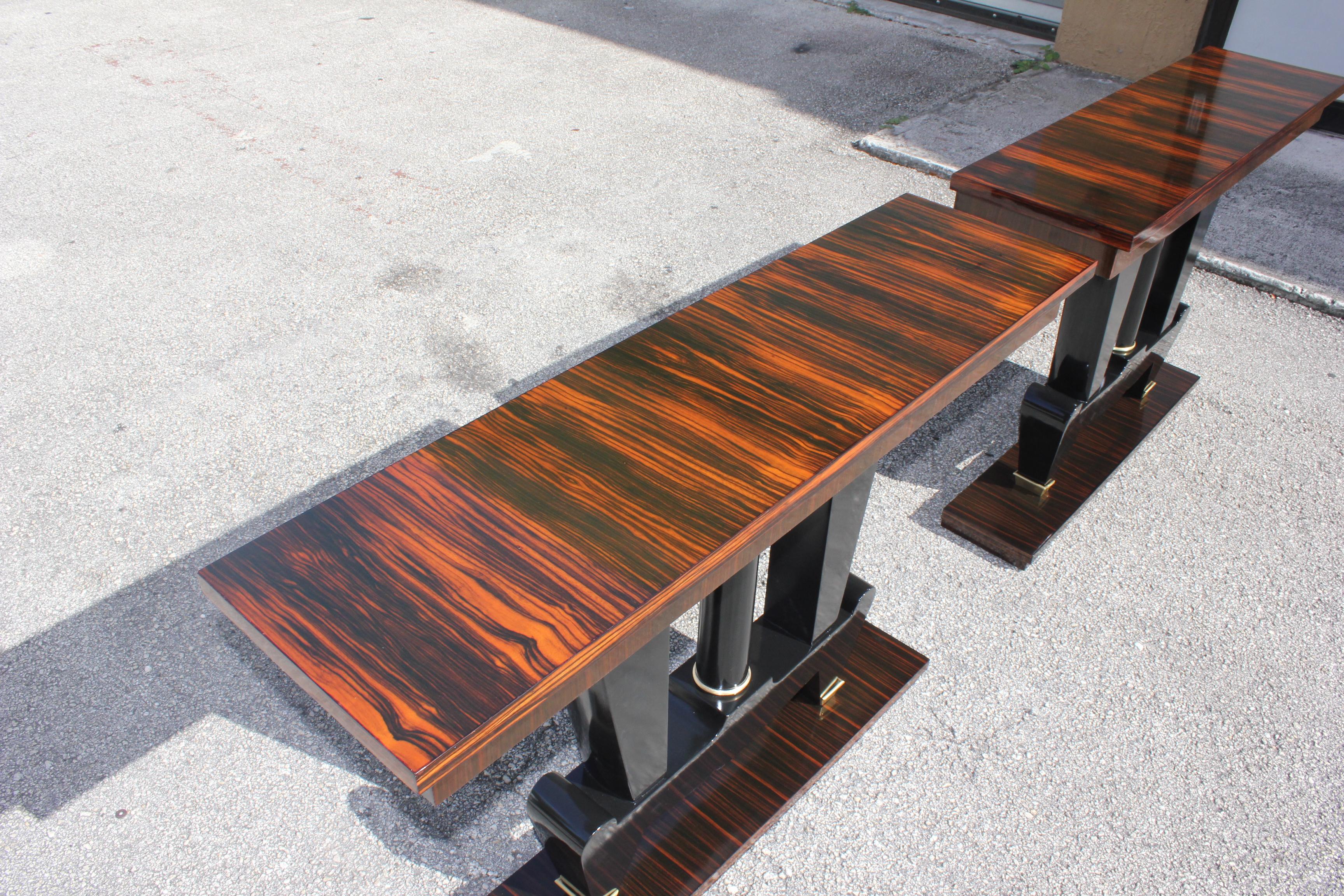 Spectacular Pair of French Art Deco Macassar Ebony Console Tables, circa 1940s 3