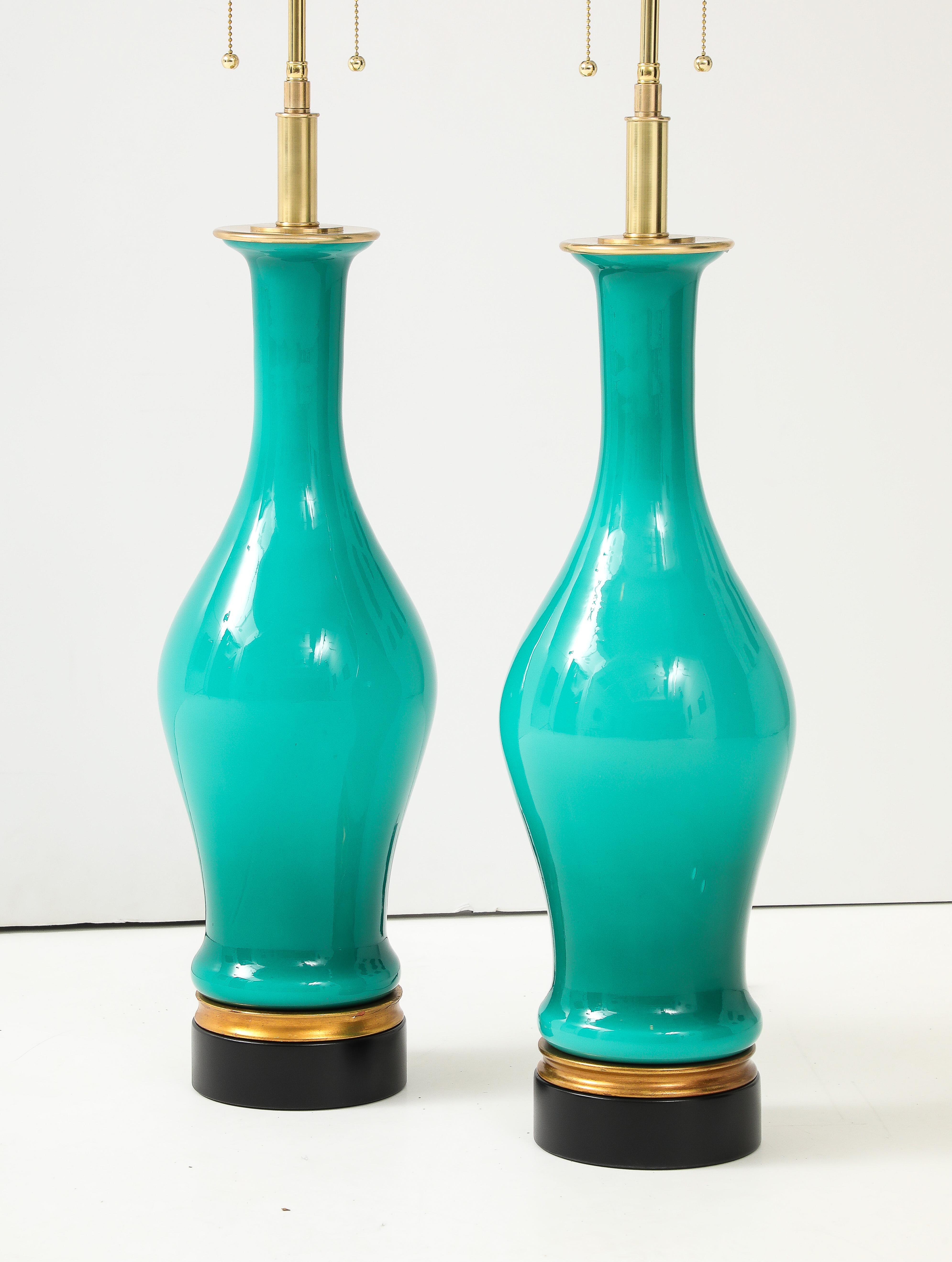 italien Spectaculaire paire de grands  Lampes en verre de Murano. en vente