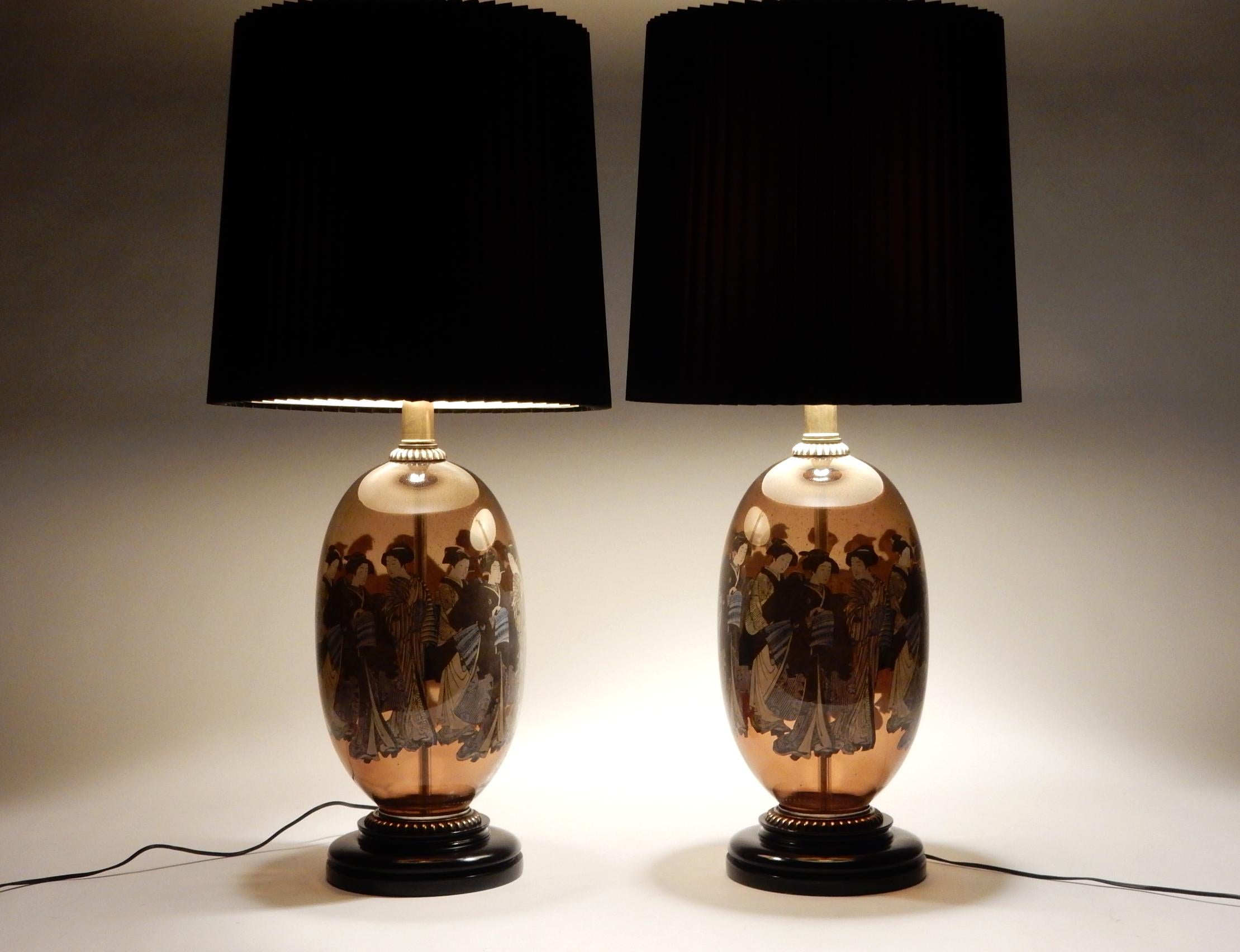 American Gorgeous Pair of Mid-Century Chinoiserie Art Glass Lamps For Sale