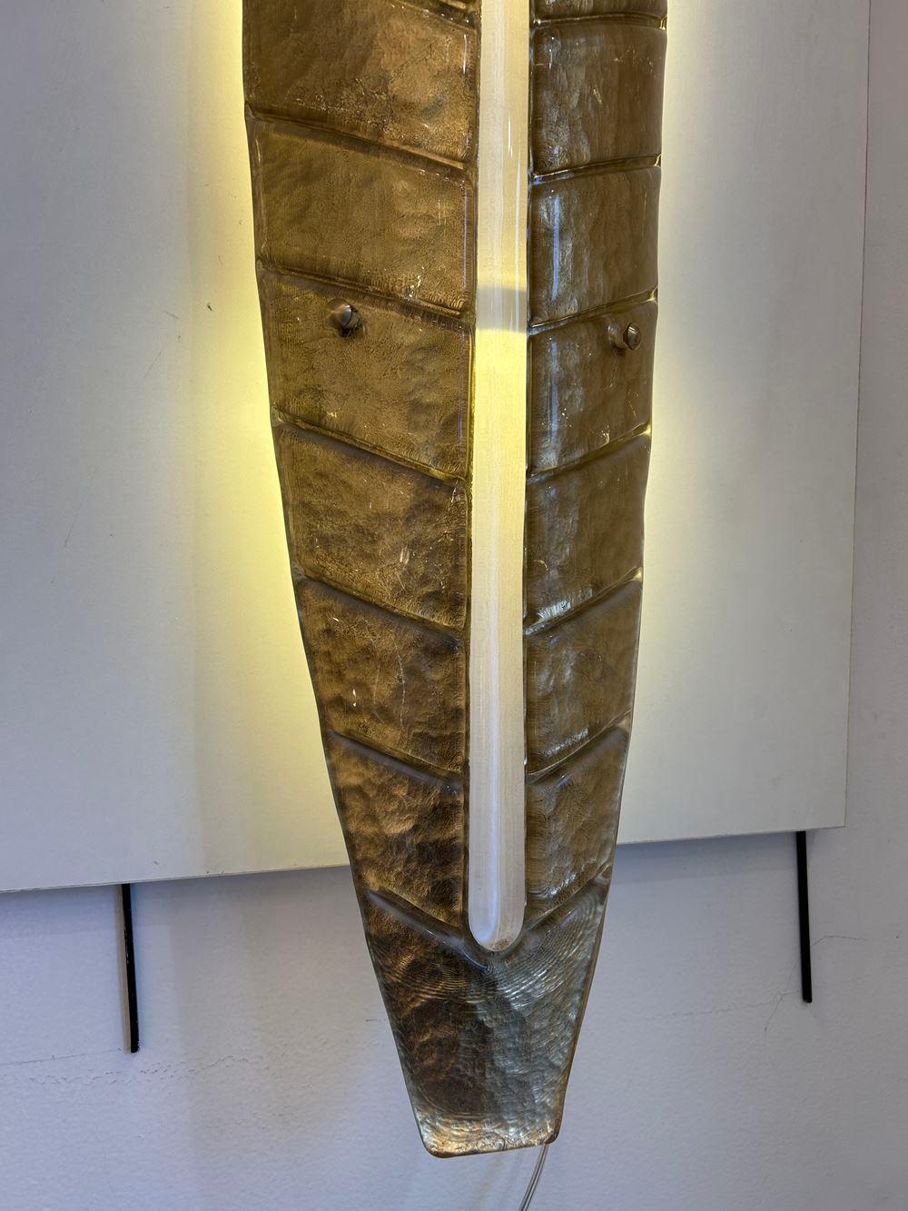 Spettacolare coppia di lampade da parete in vetro di Murano con foglie d'oro in vendita 1