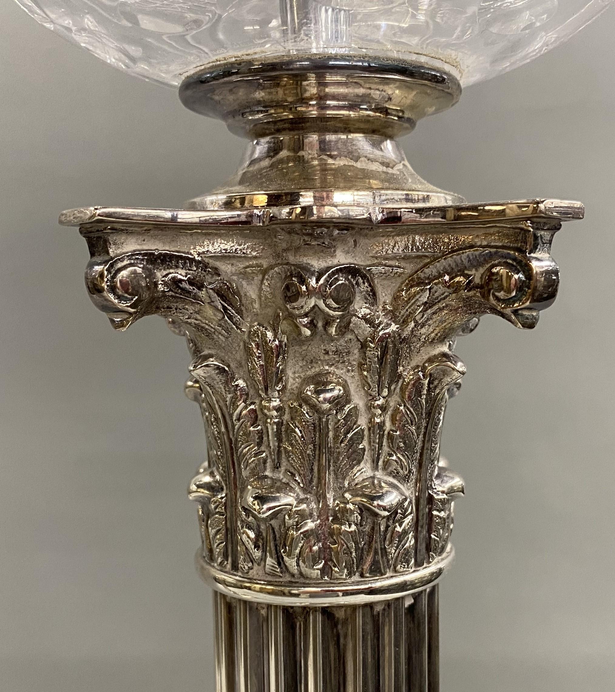 Spectaculaire paire de lampes de banquet à colonnes cannelées Sheffield en vente 5