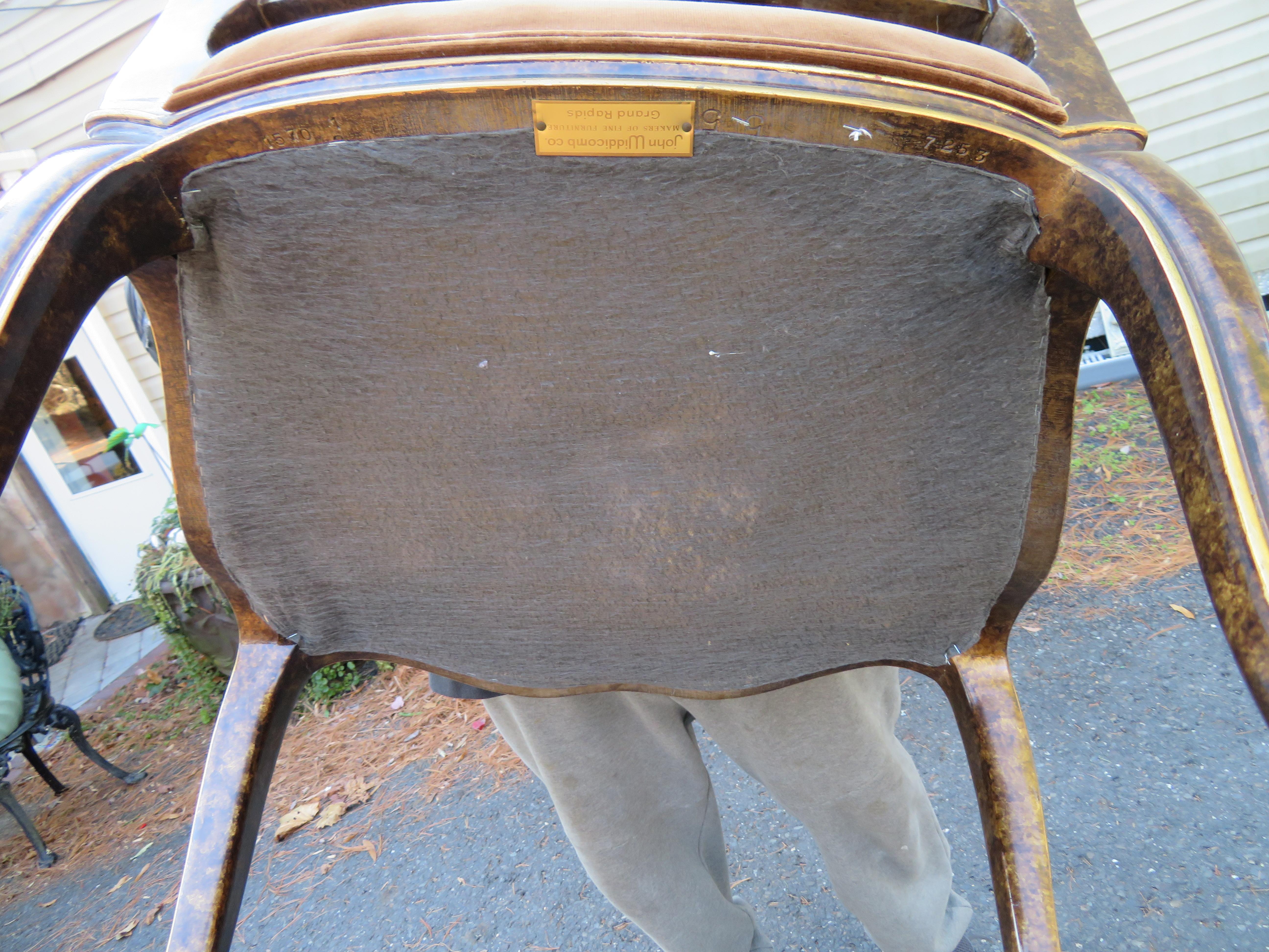 Spectaculaire paire de fauteuils Louis XV  dossier cann en caille de tortue de Widdicomb en vente 12