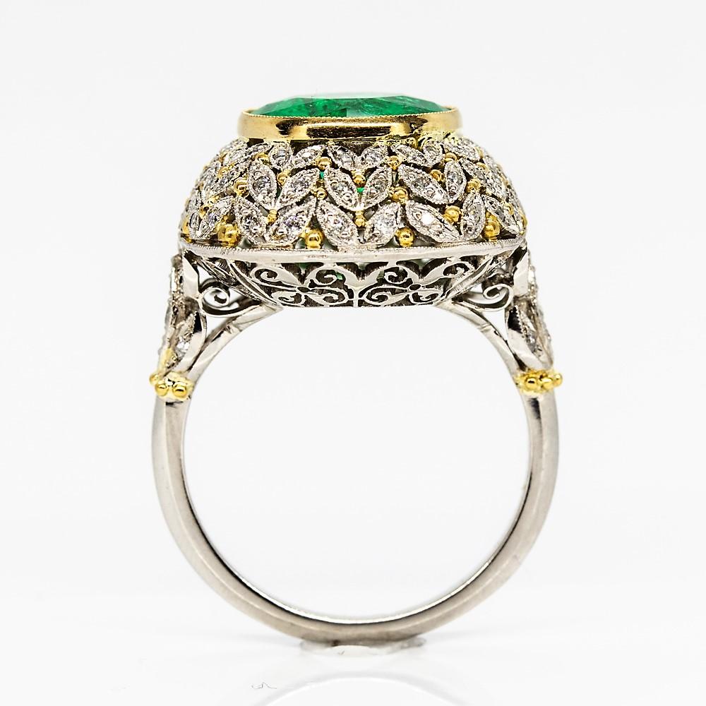 Spectacular Platinum Diamonds and GIA Certified Emerald Ring In Excellent Condition In Miami, FL