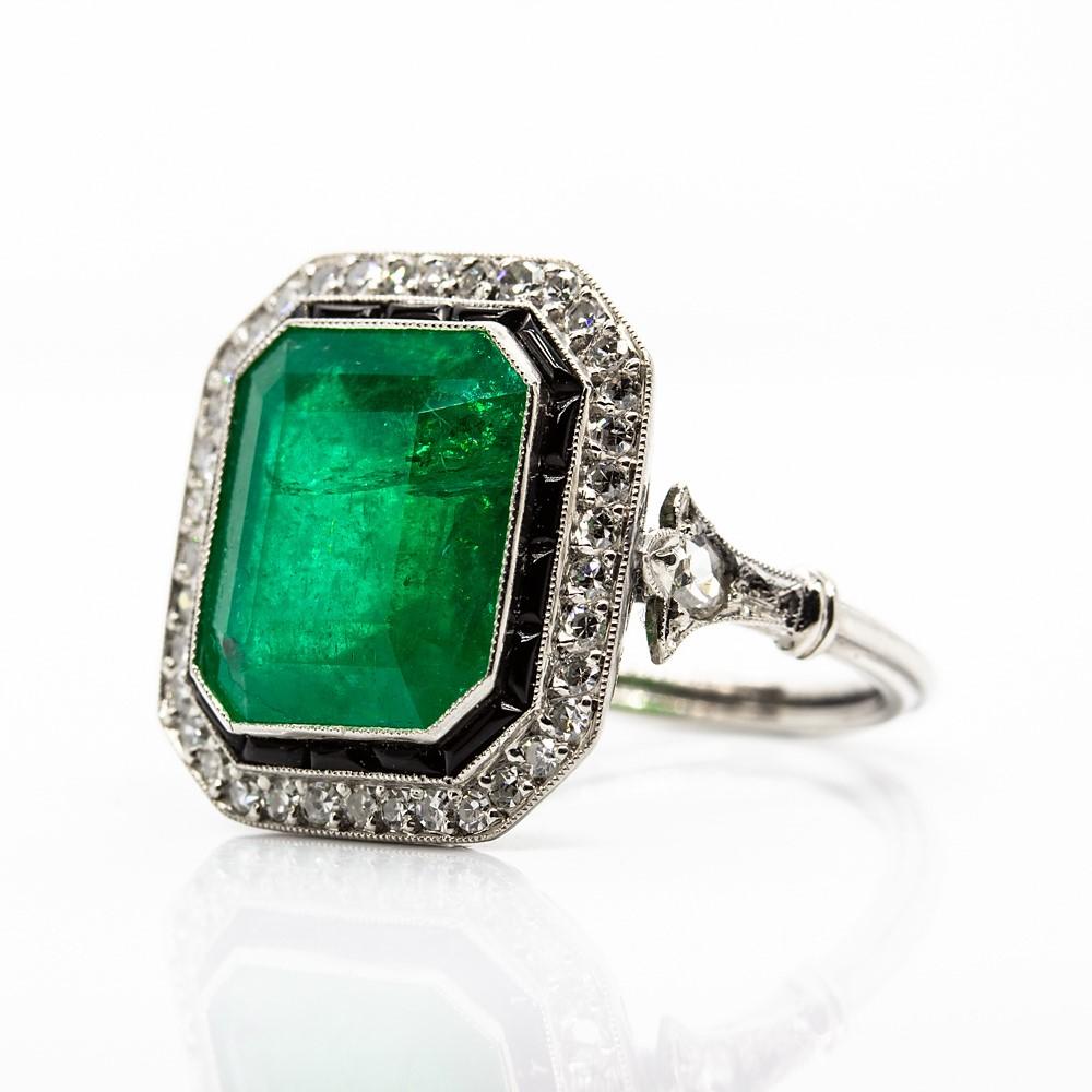 Rose Cut Platinum Emerald, Diamonds and Onyxes Ring