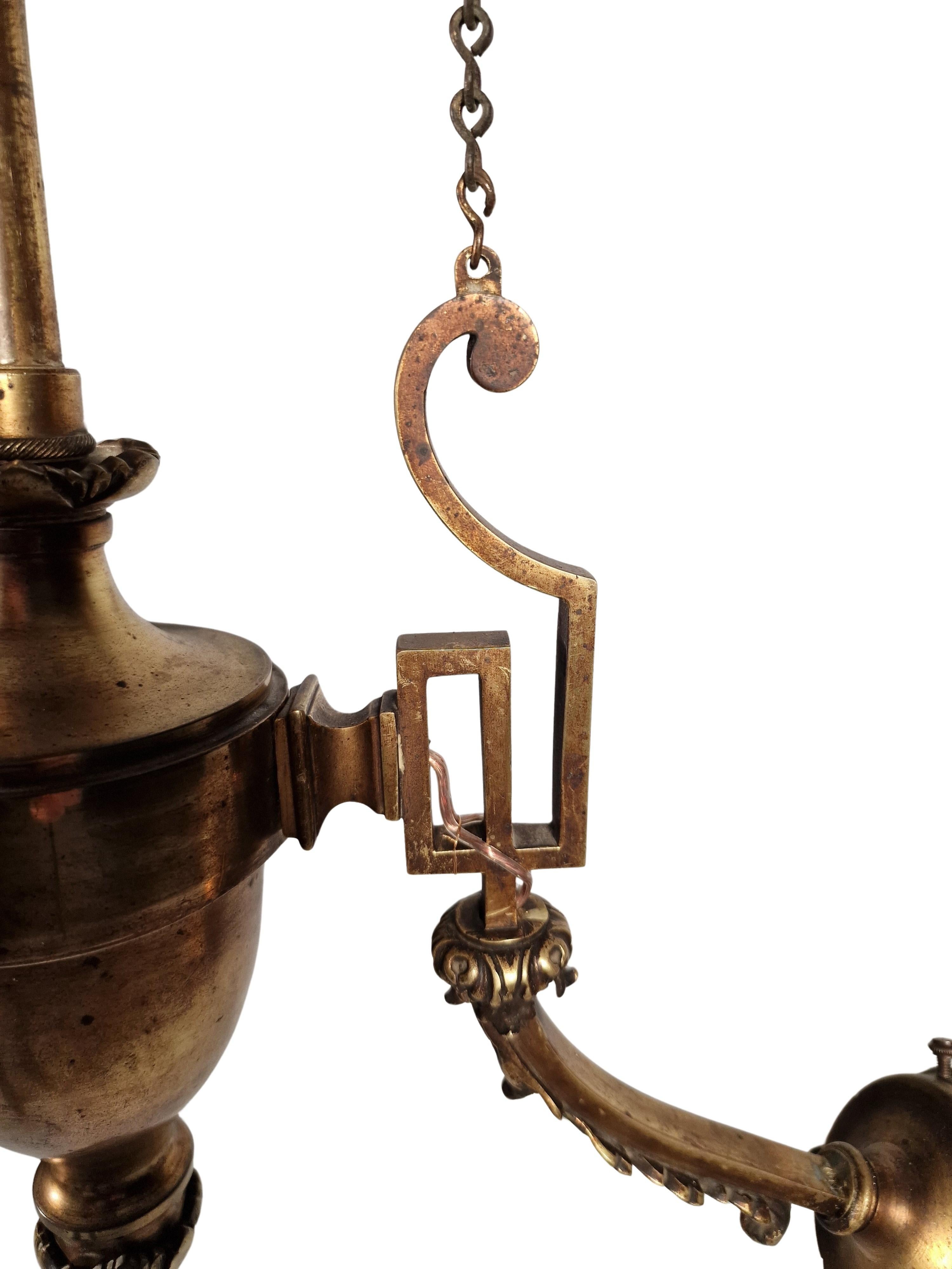 Laiton Spectaculaire lustre suspendu en laiton massif et bronze, Autriche, 1910 en vente