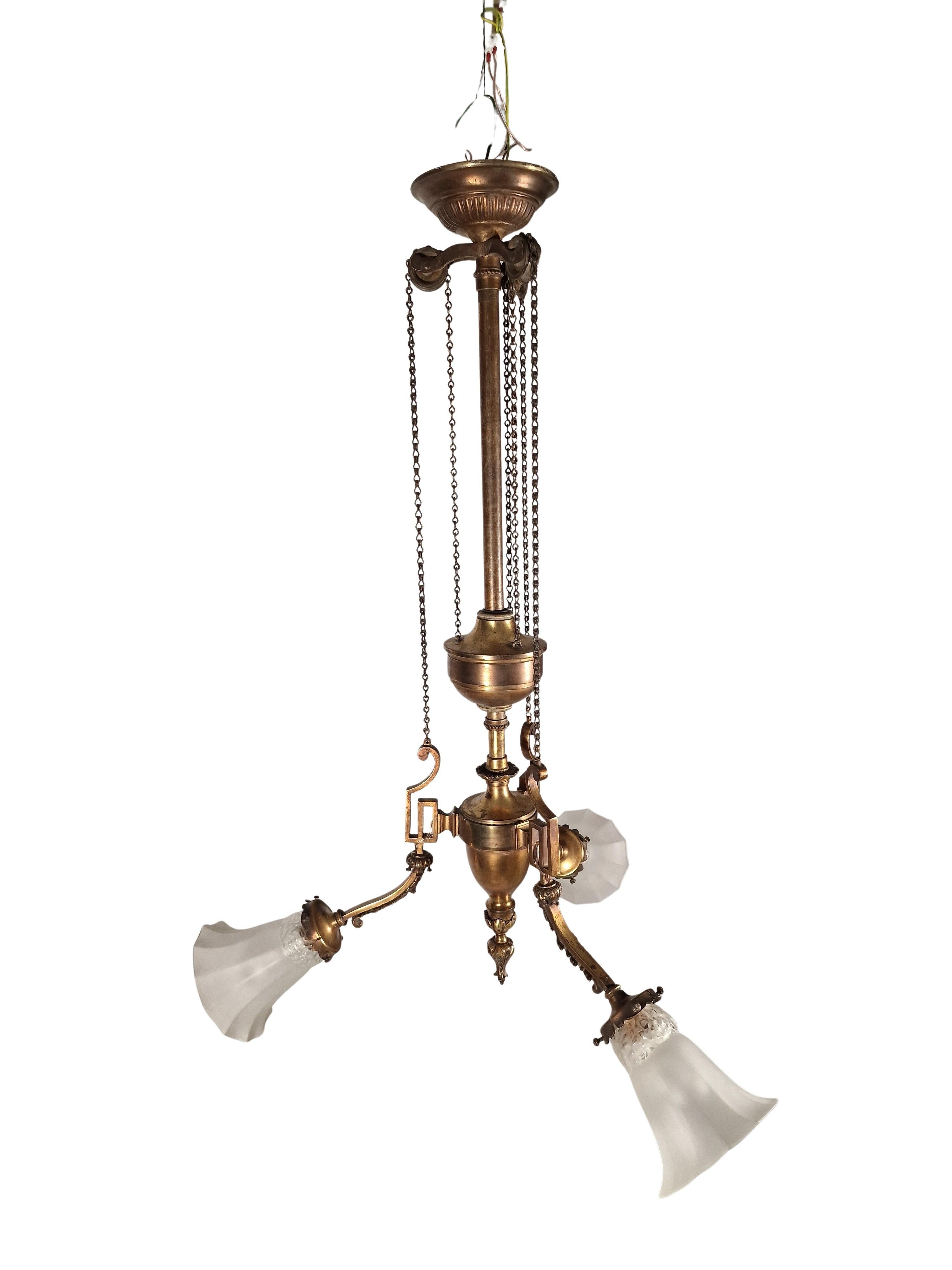 Spectaculaire lustre suspendu en laiton massif et bronze, Autriche, 1910 en vente 2