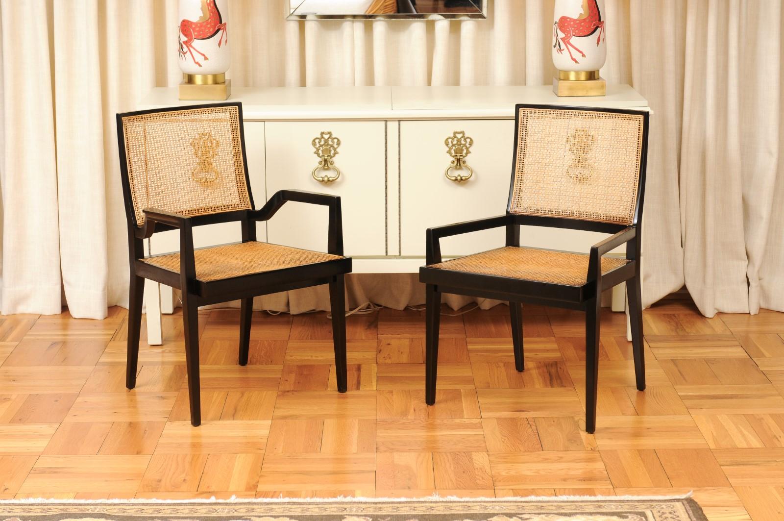 Spectaculaire ensemble restauré de 14 chaises de salle à manger en rotin double par Michael Taylor en vente 6