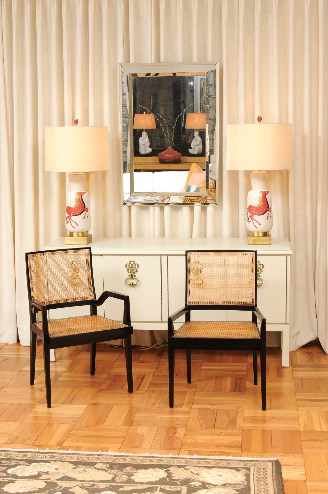 Américain Spectaculaire ensemble restauré de 14 chaises de salle à manger en rotin double par Michael Taylor en vente
