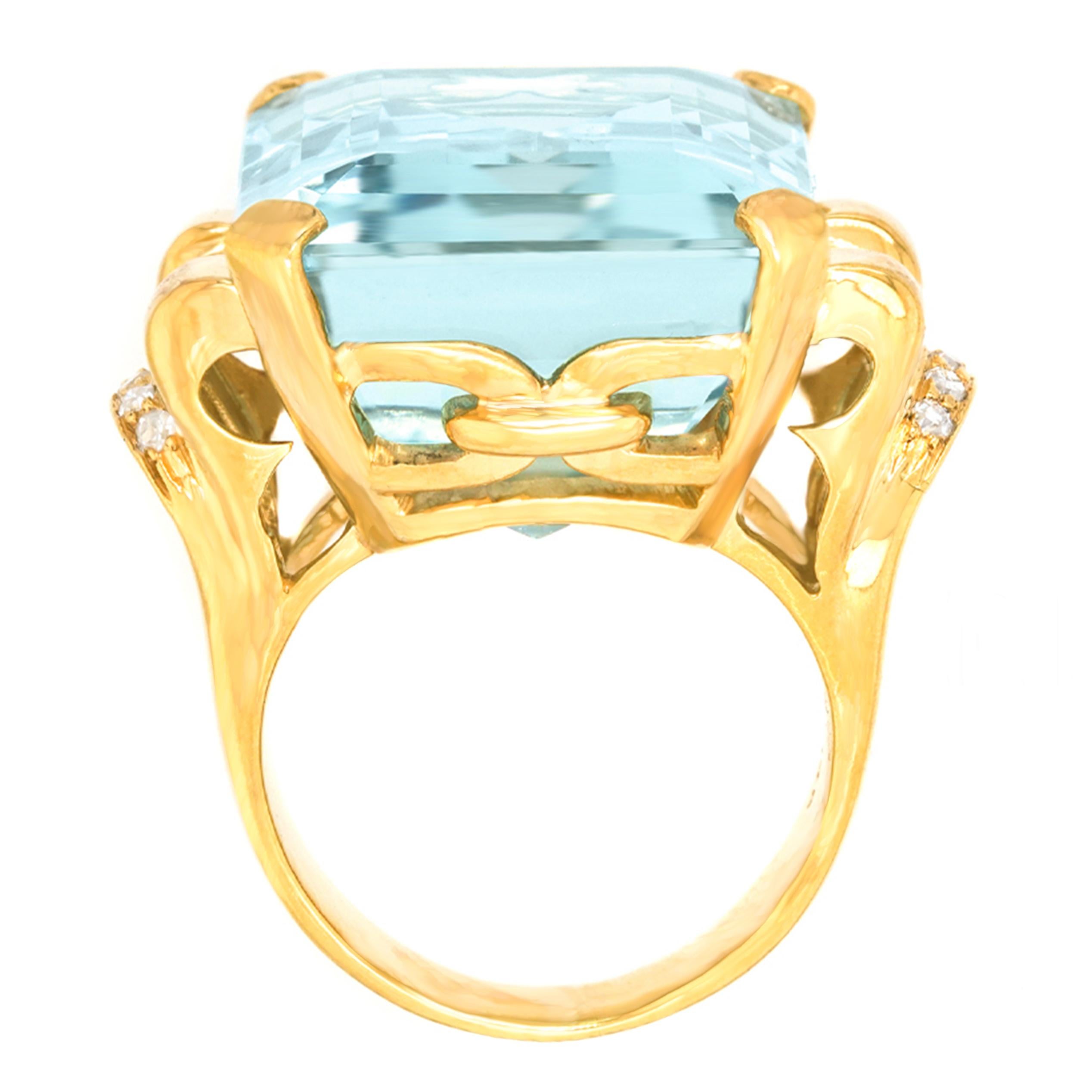 Men's Spectacular Retro 1940s Aquamarine and Ruby Gold Ring For Sale