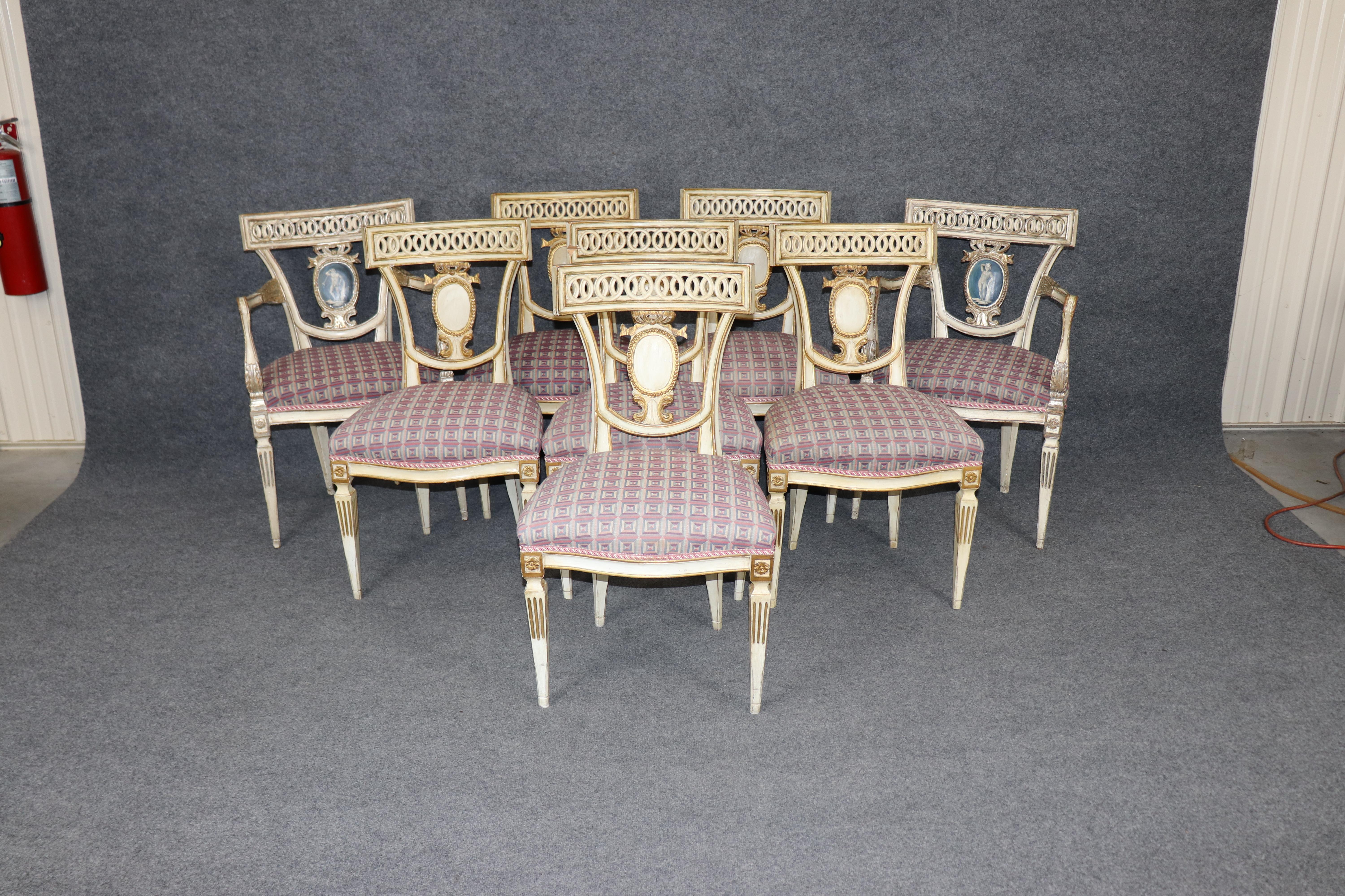 Italiano Spettacolare set di 8 sedie da pranzo italiane neoclassiche decorate a vernice con figure in vendita