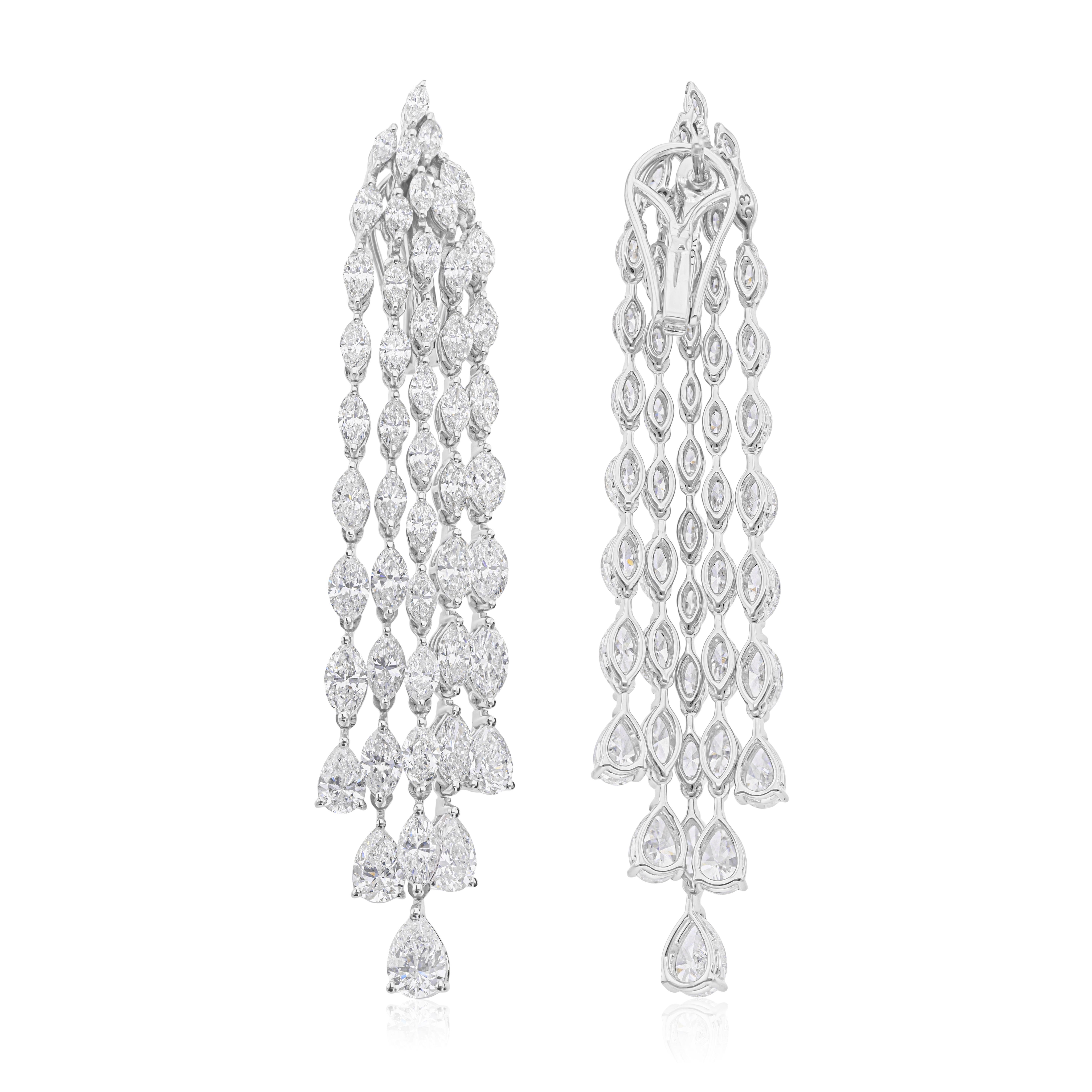 Women's Spectacular SI/HI 11.53ctw Diamond Chandelier Earrings 18 Karat White Gold For Sale