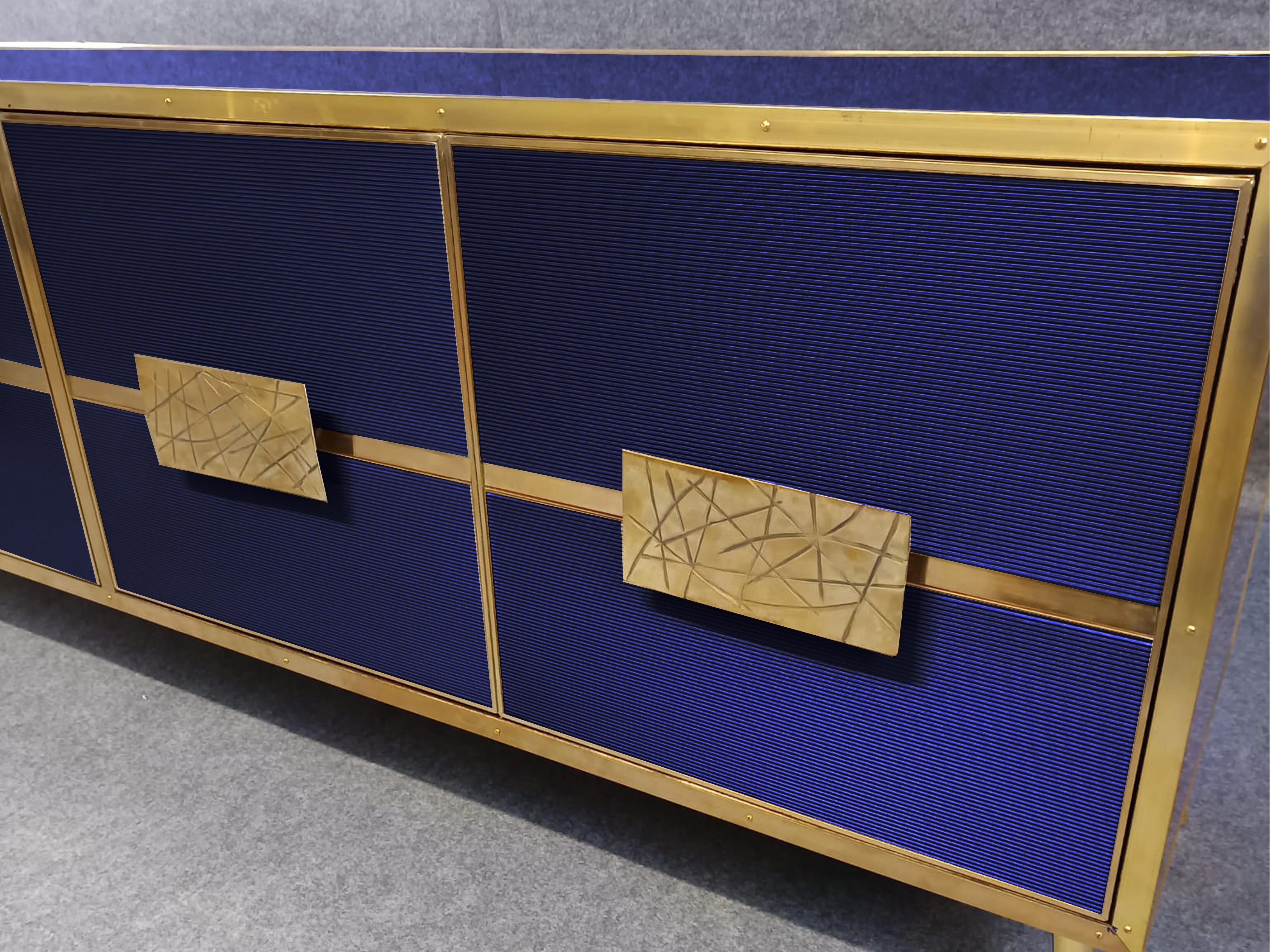Modern Spectacular Sideboard with Blue 