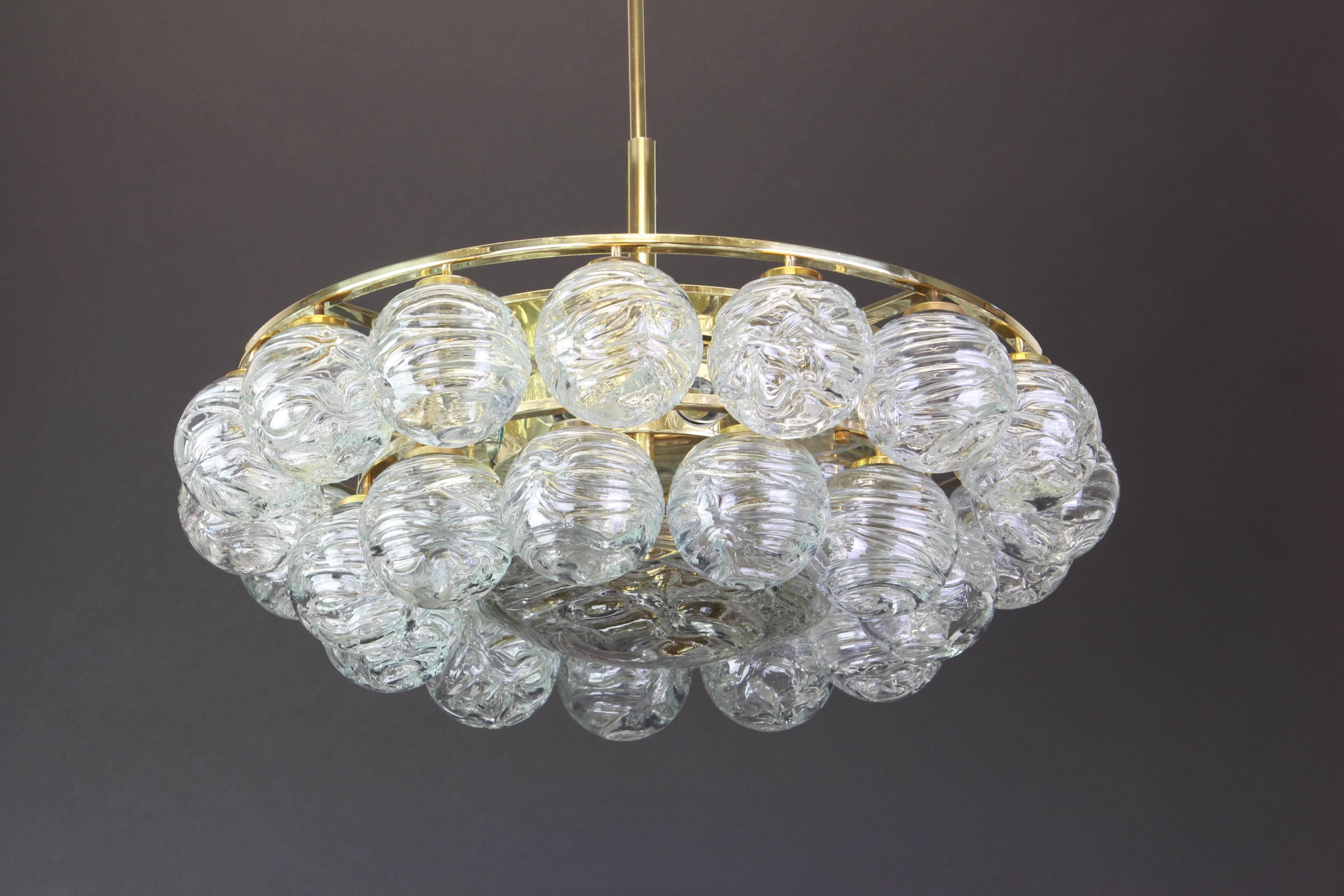 Spectacular Sputnik Chandelier Murano Glass Snow Balls by Doria, Germany, 1970s In Good Condition In Aachen, NRW