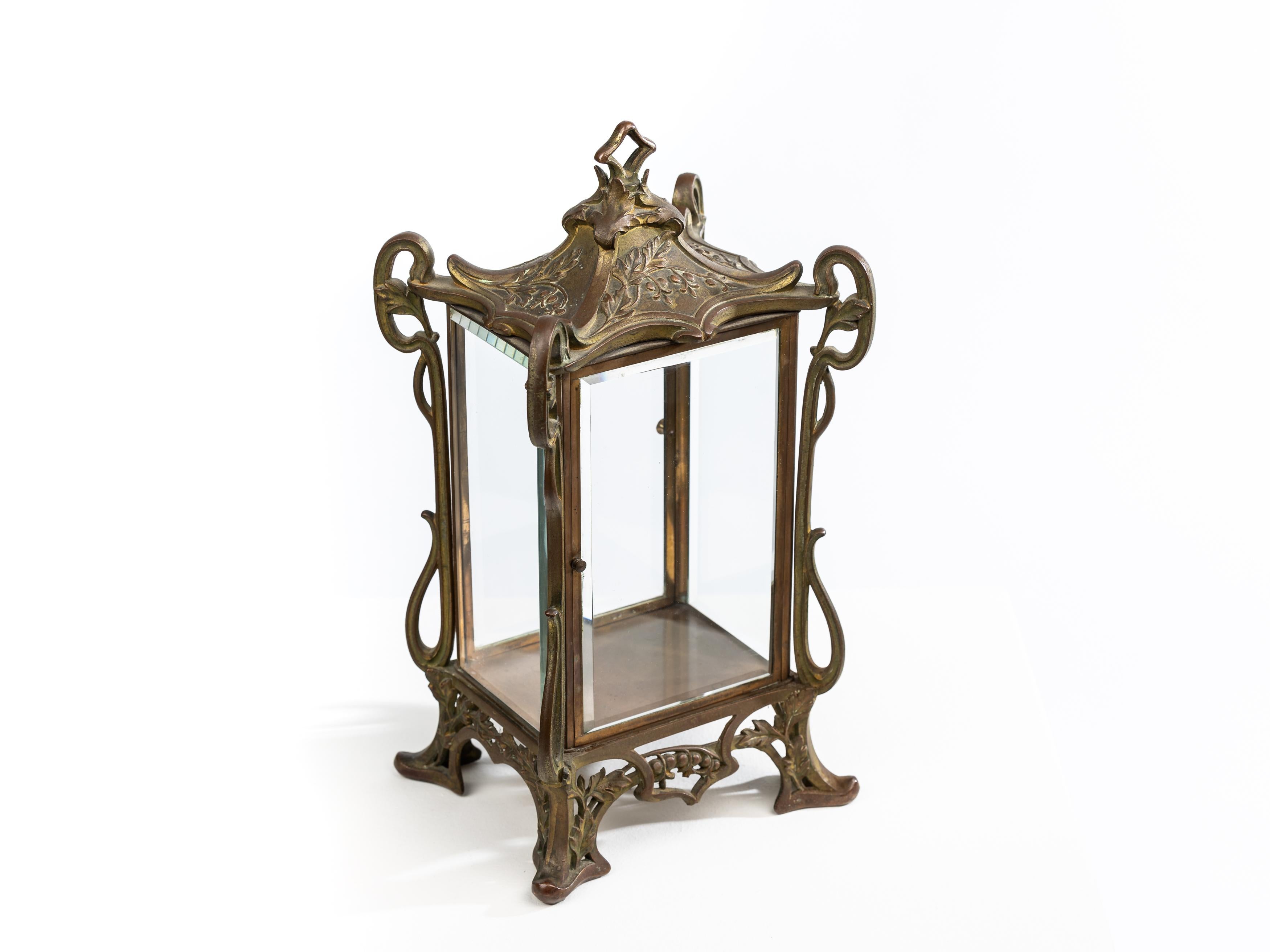 Espectacular vitrina de mesa de bronce macizo, latón Jugendstil Art Nouveau 1900 Francia en venta 10