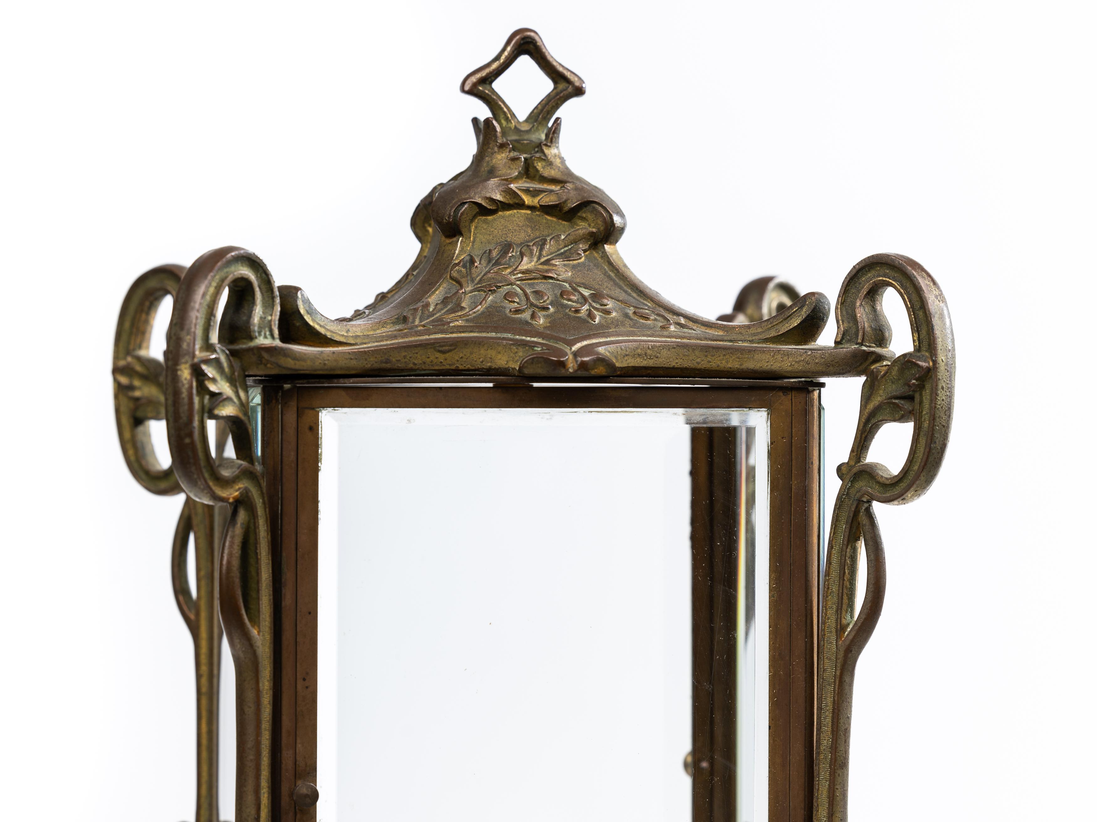 Espectacular vitrina de mesa de bronce macizo, latón Jugendstil Art Nouveau 1900 Francia Francés en venta