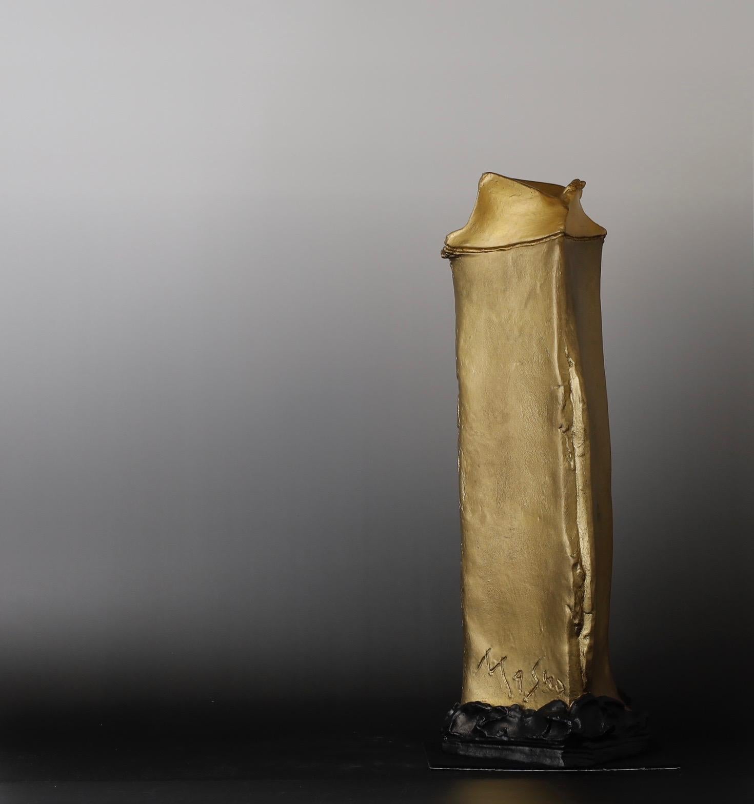 Showa Spectacular Tall Bronze Vase by Ikeda Masuo One of the Top Metal Artists of 20 C For Sale