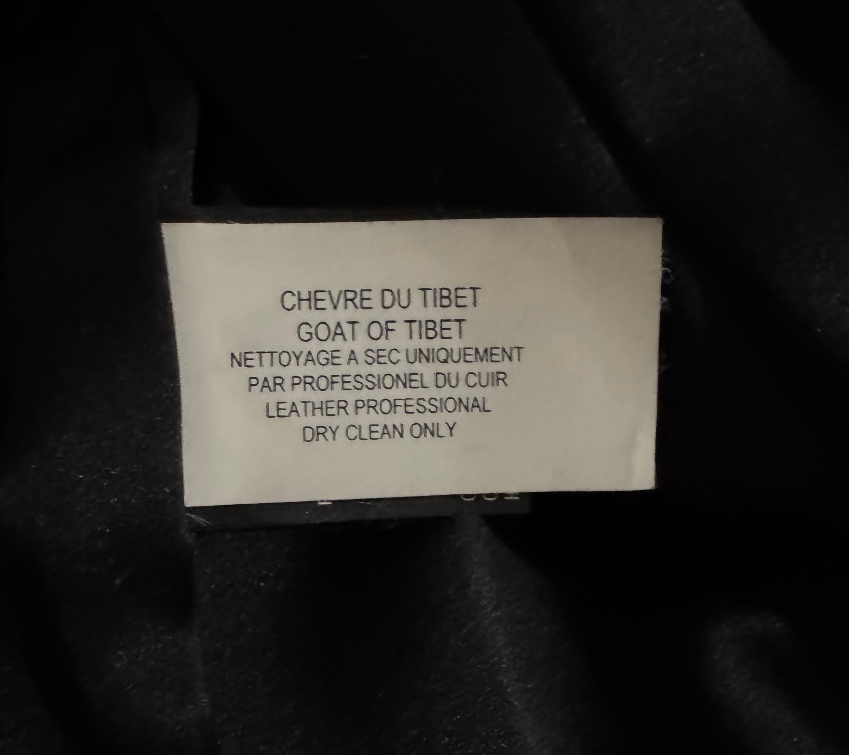 Spectaculaire manteau long en fourrure noire de Thierry Mugler en vente 5