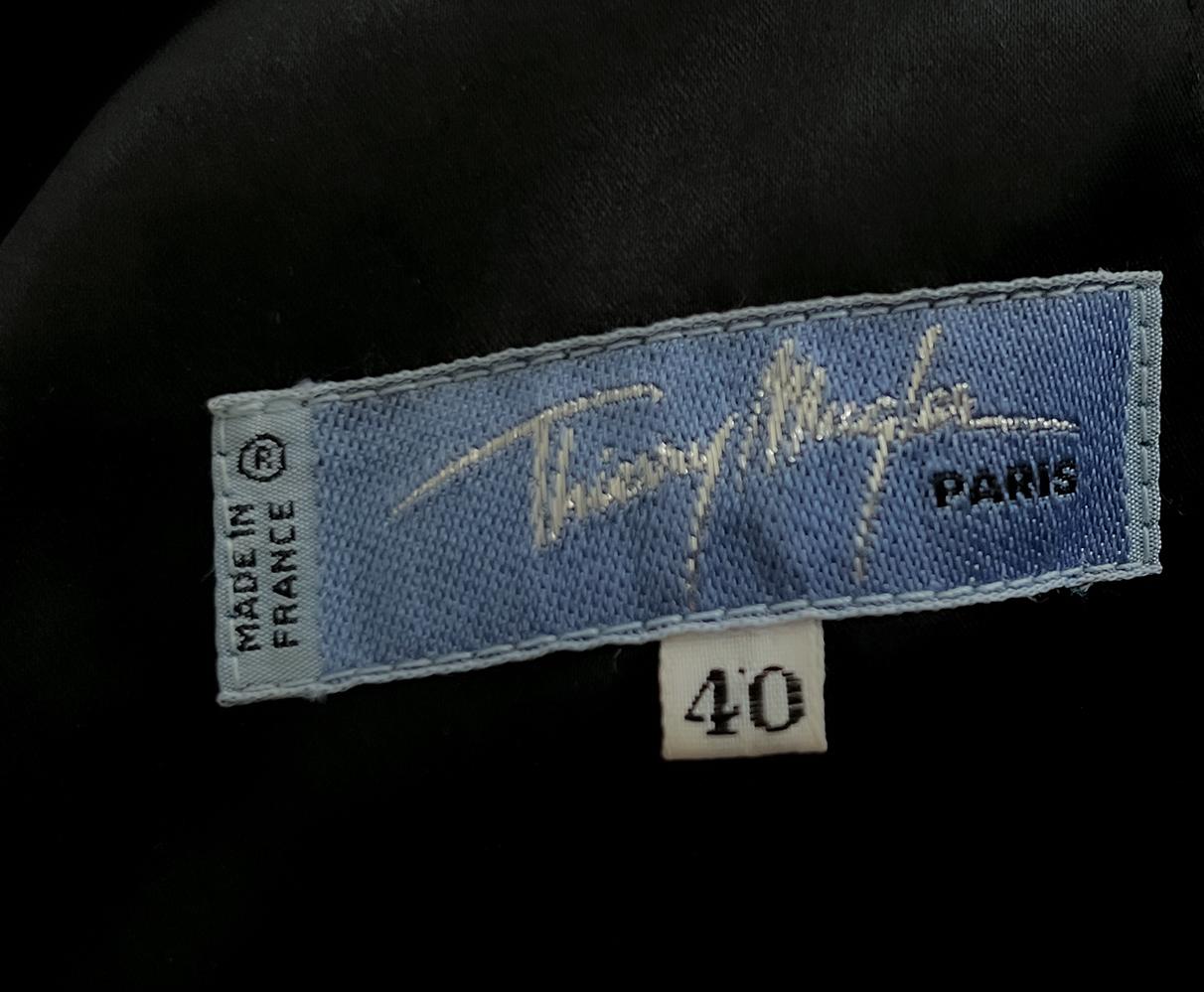 Spectaculaire robe du soir Thierry Mugler FW 1993 en soie Sirenes en vente 2