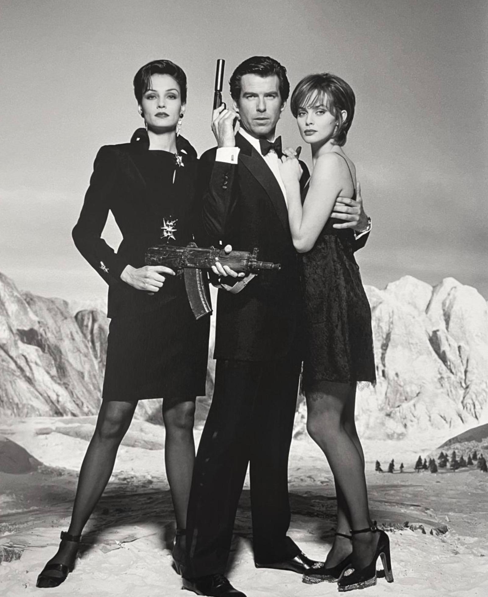 Women's Spectacular Thierry Mugler SS 1995 Jacket Crystal Jewel Black Sculptural For Sale