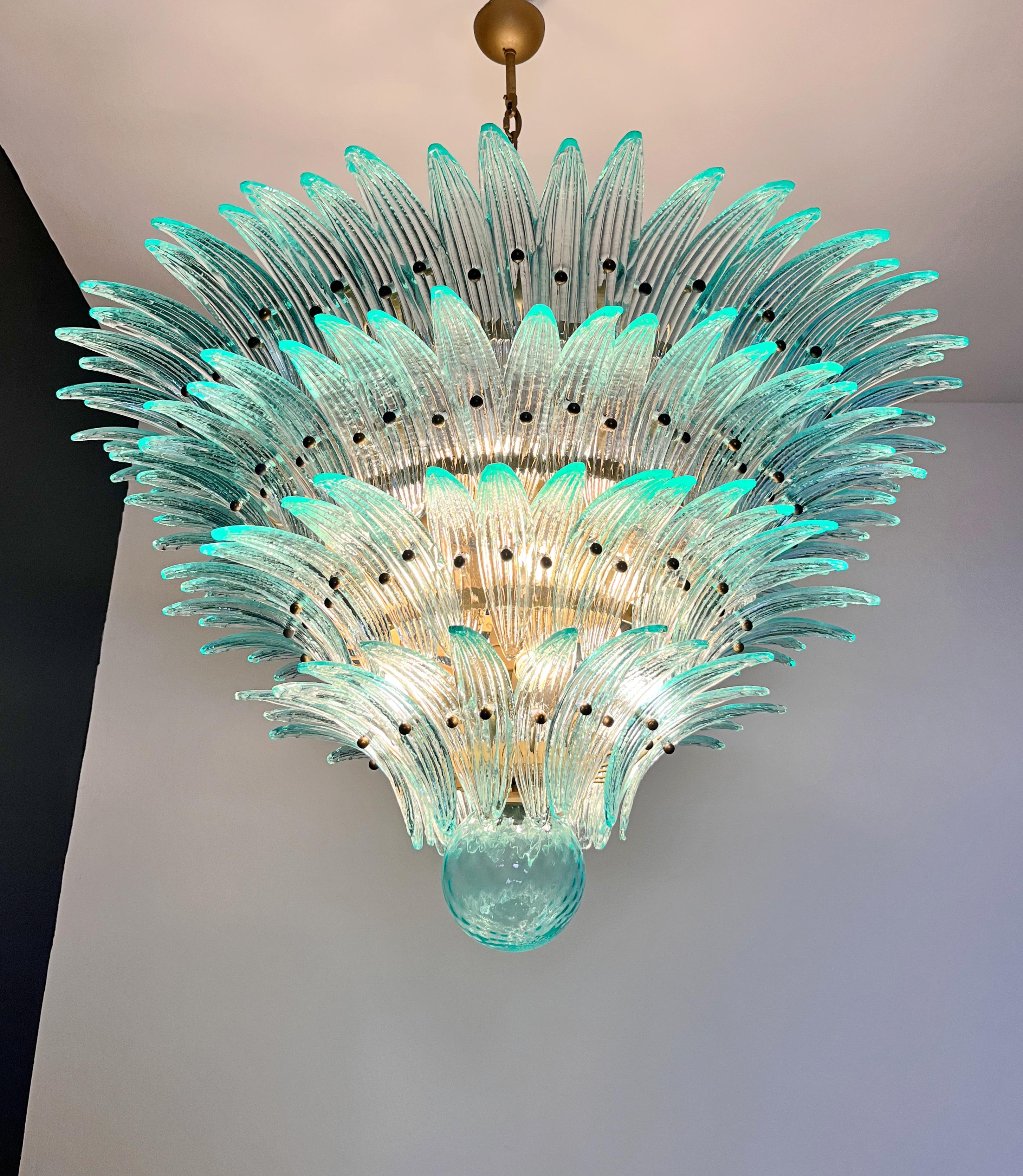 Spektakulärer venezianischer Kronleuchter, Murano, 1980er Jahre im Angebot 1