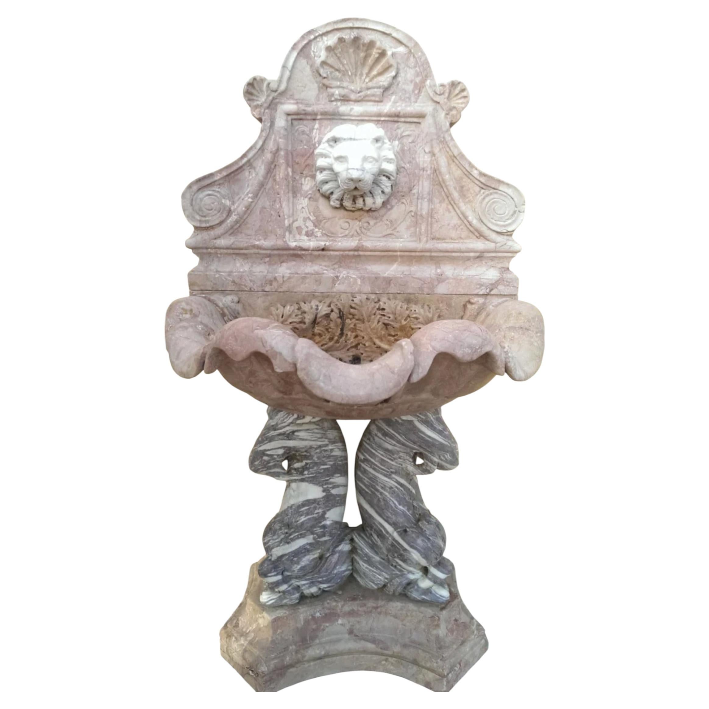 Spectacular wall fountain in Breccia Pernice and Giallo Siena marble 19th Centur For Sale