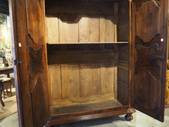 Spectacular Walnut and Burl Walnut Régence Armoire from Lyon, France, Circa 1715