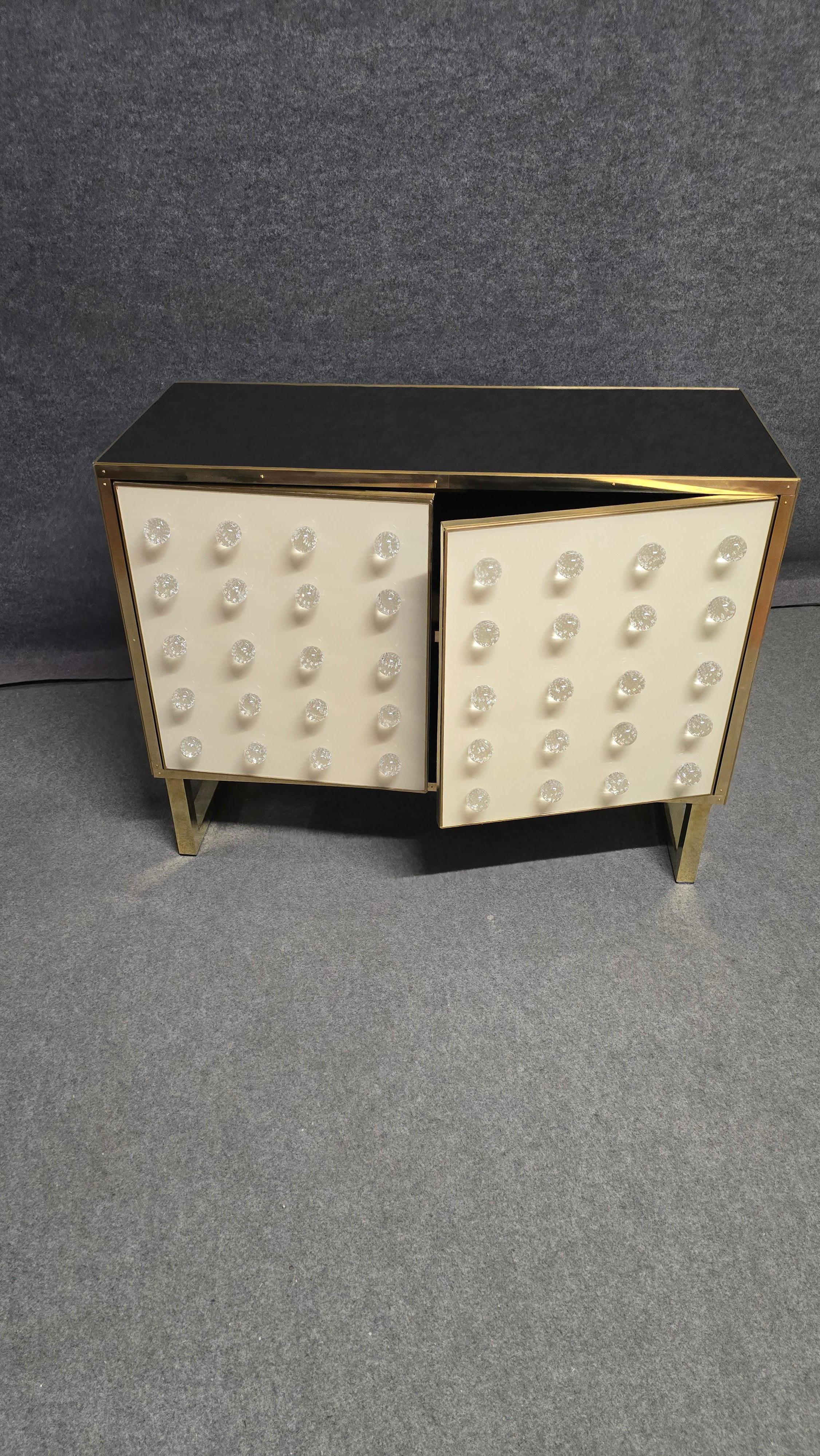 Spectaculaire armoire blanche et noire en verre de Murano fabriquée en Italie disponible Neuf - En vente à Guazzora, IT