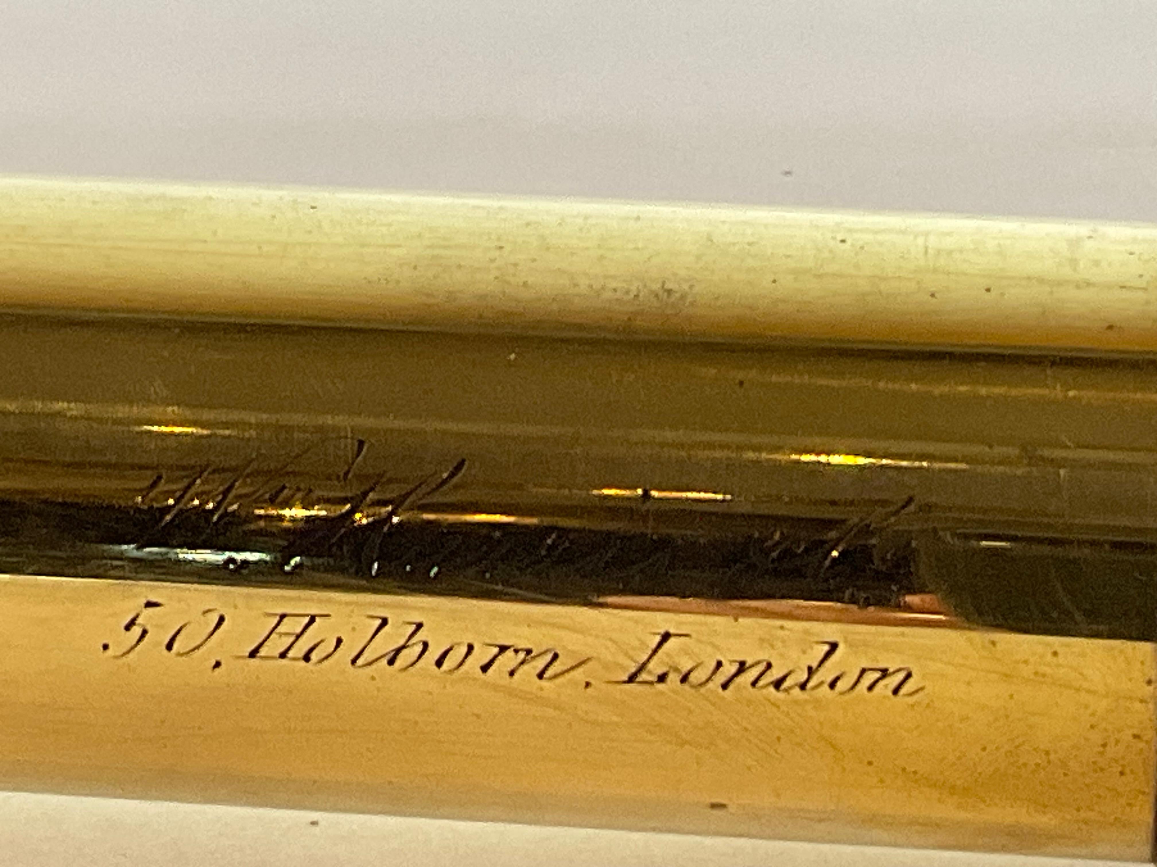 Spectacular Wood-Barreled Captain’s Telescope with Polished Brasses For Sale 3