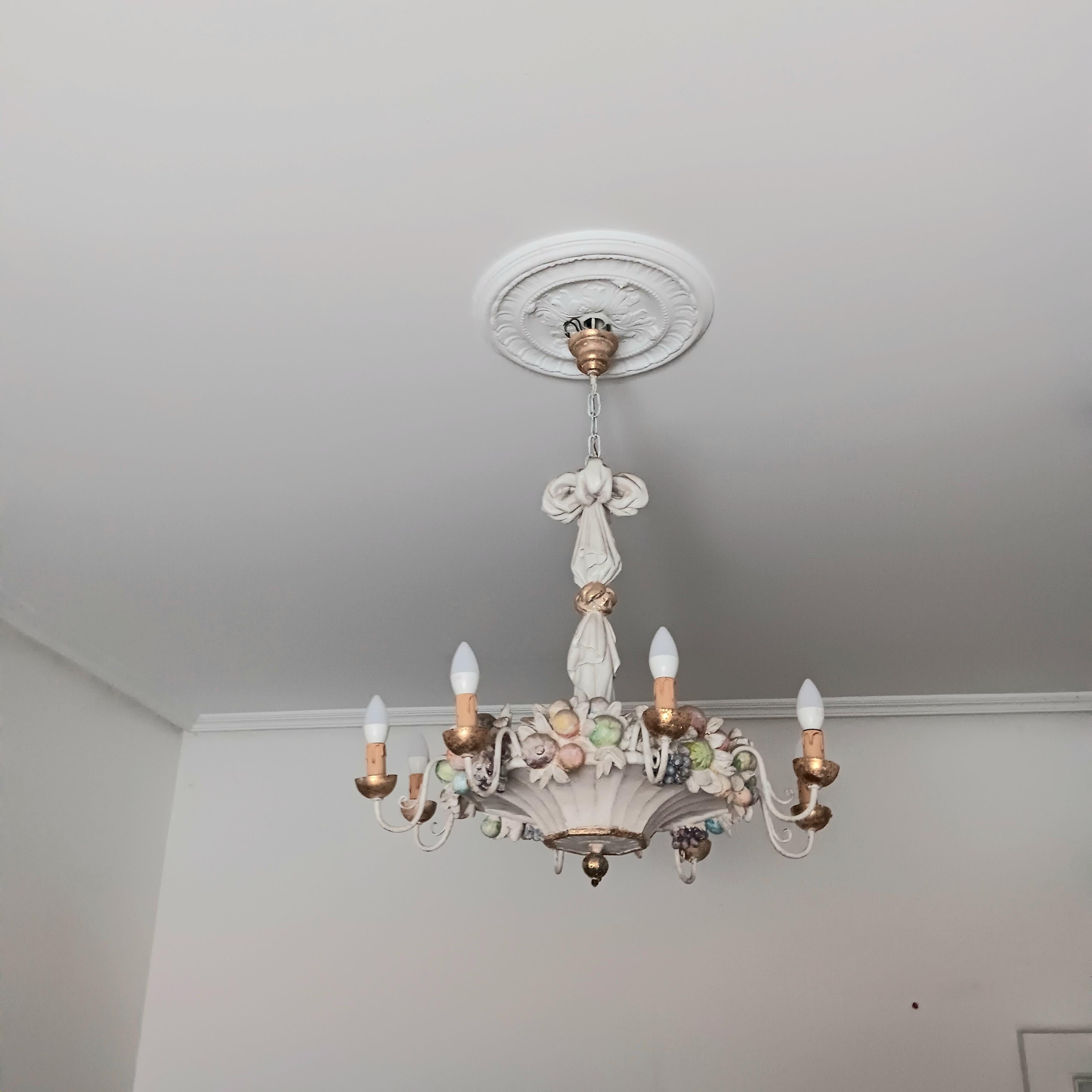 Italian Chandelier With  Fruit Carved in Wood & Gold Leaf Spectacular For Sale 7