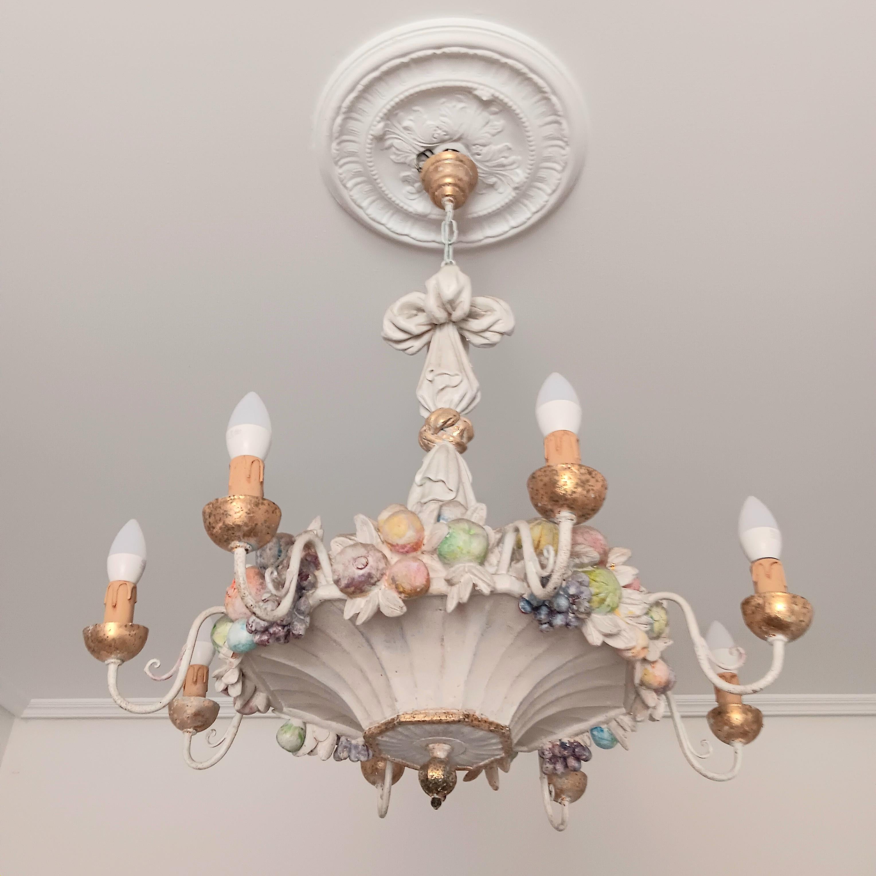 Italian Chandelier With  Fruit Carved in Wood & Gold Leaf Spectacular For Sale 1