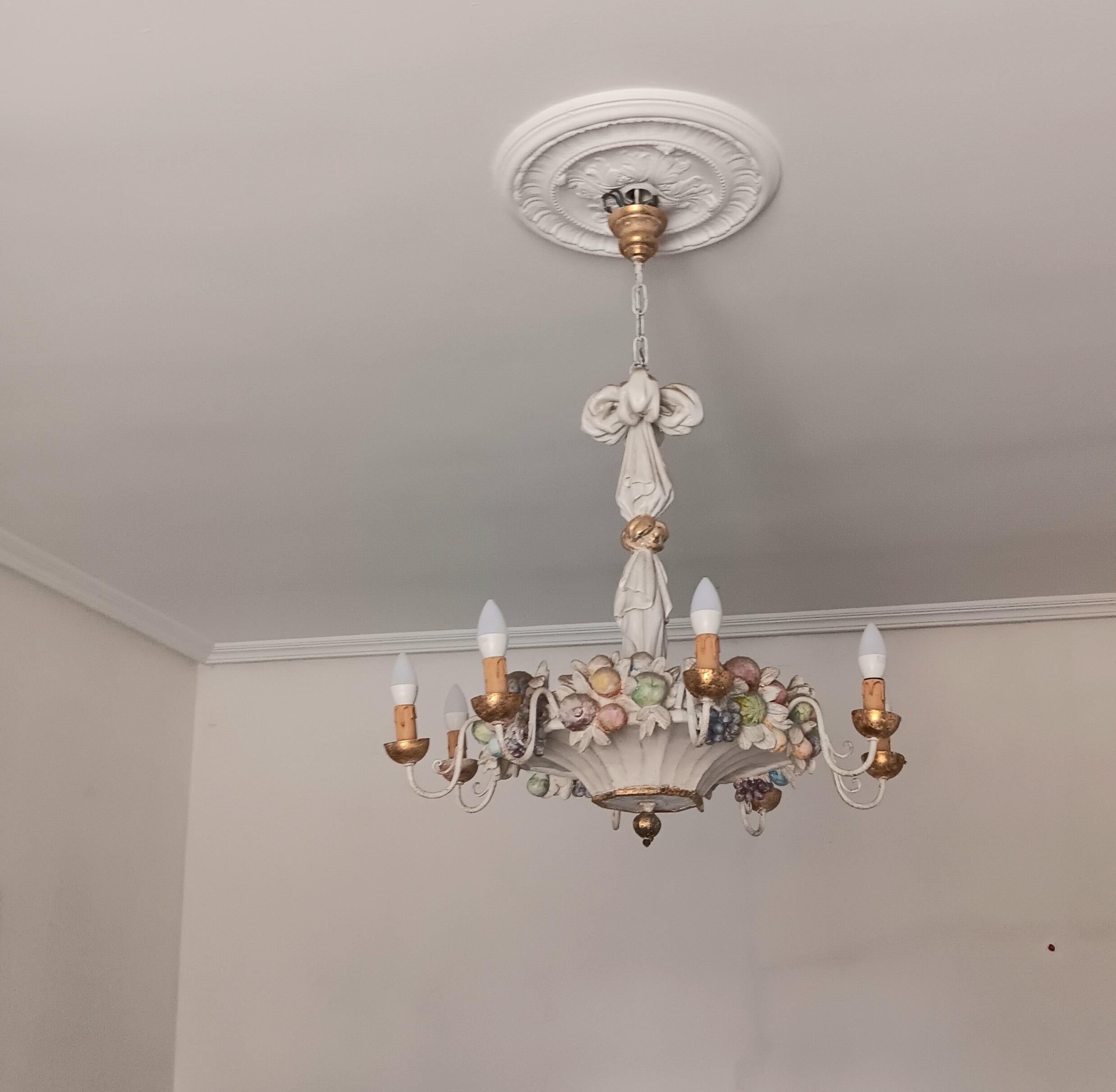 Italian Chandelier With  Fruit Carved in Wood & Gold Leaf Spectacular For Sale 5