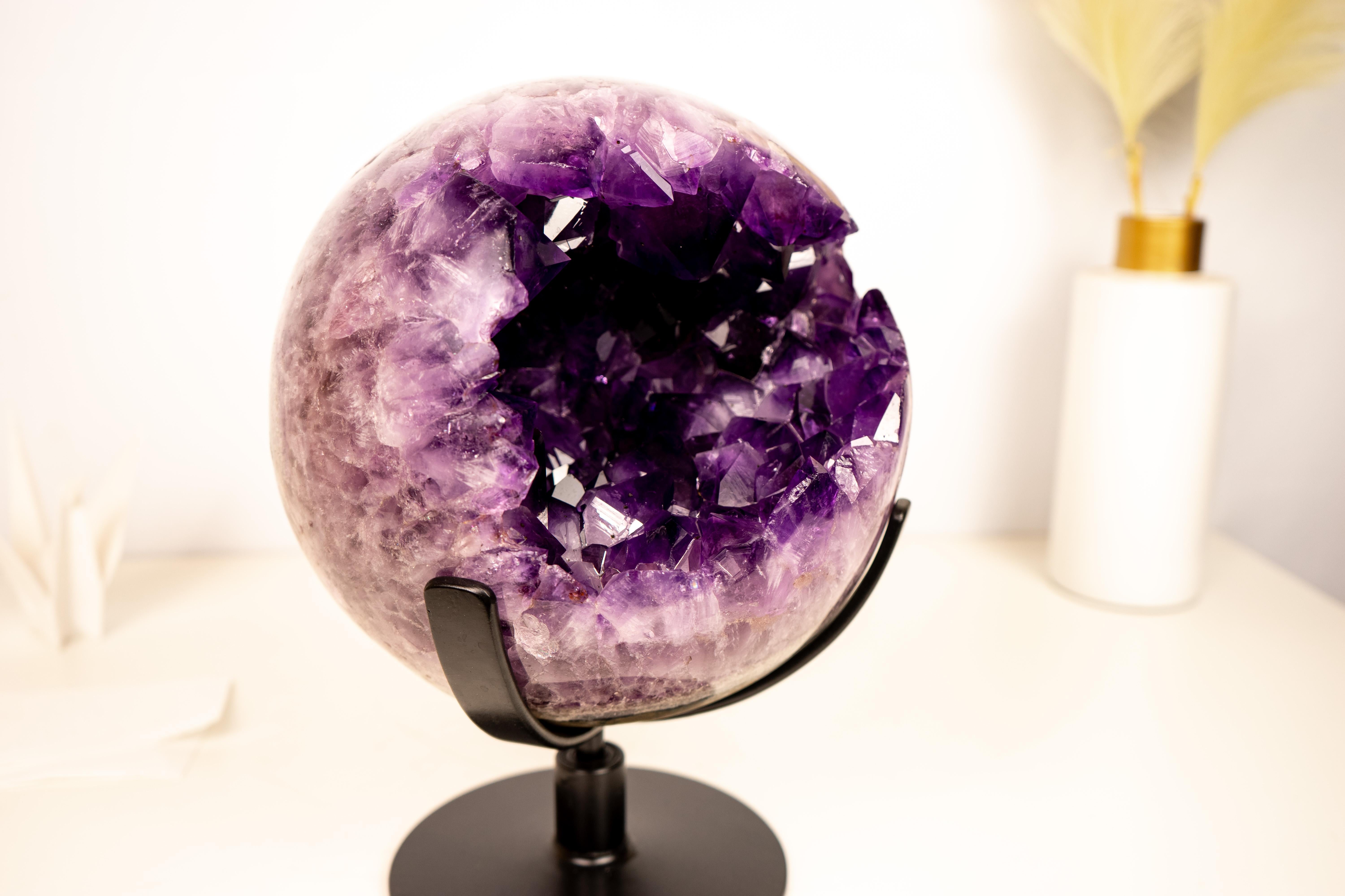 Spettacolare Sfera di Ametista X-Large con Ametista Viola Profonda in vendita 4